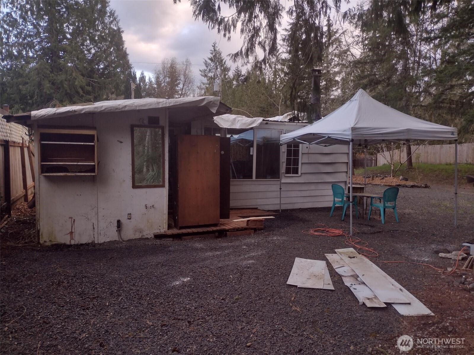 581 E Lakeshore Drive Property Photo 18