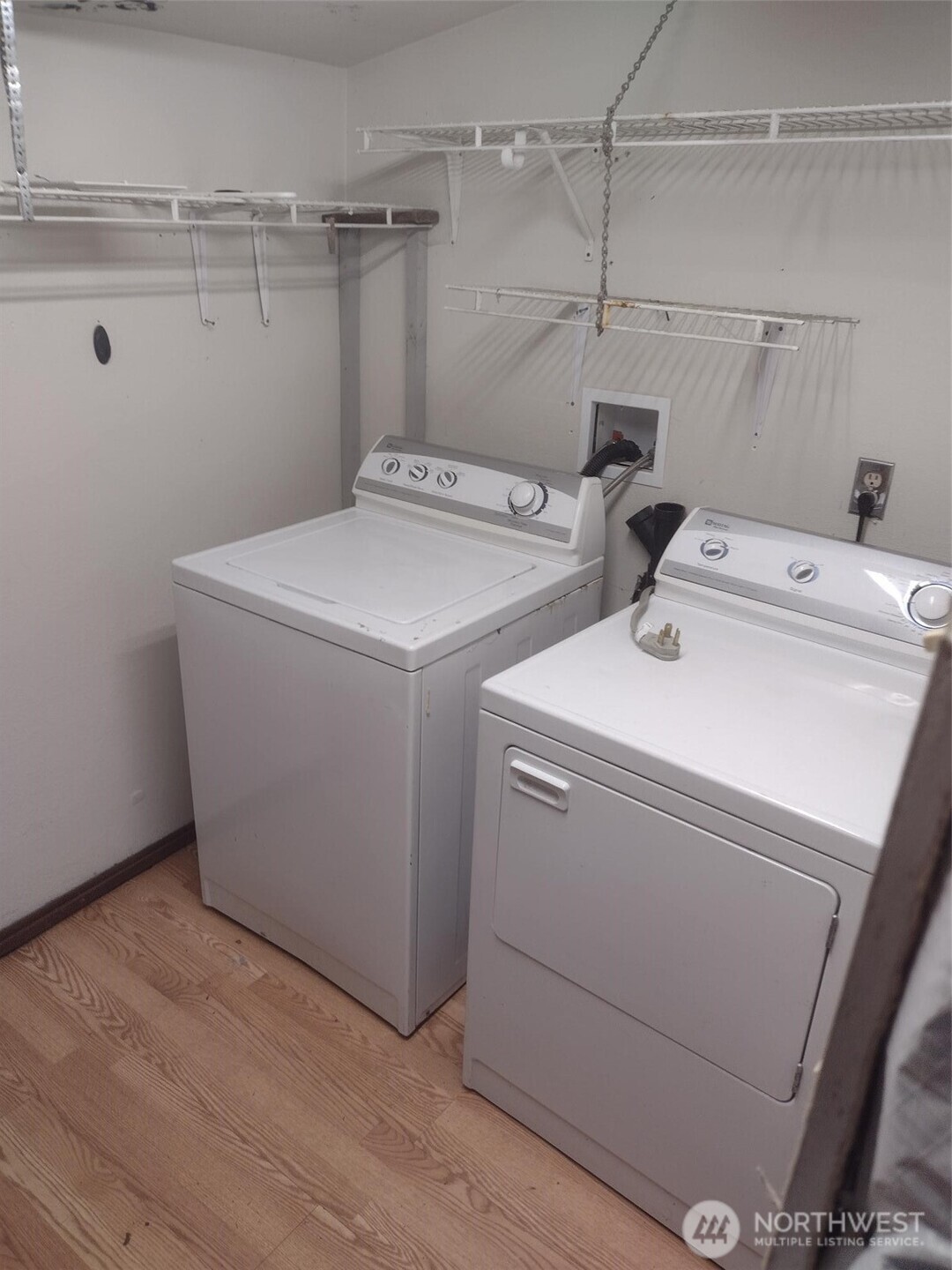581 E Lakeshore Drive Property Photo 20
