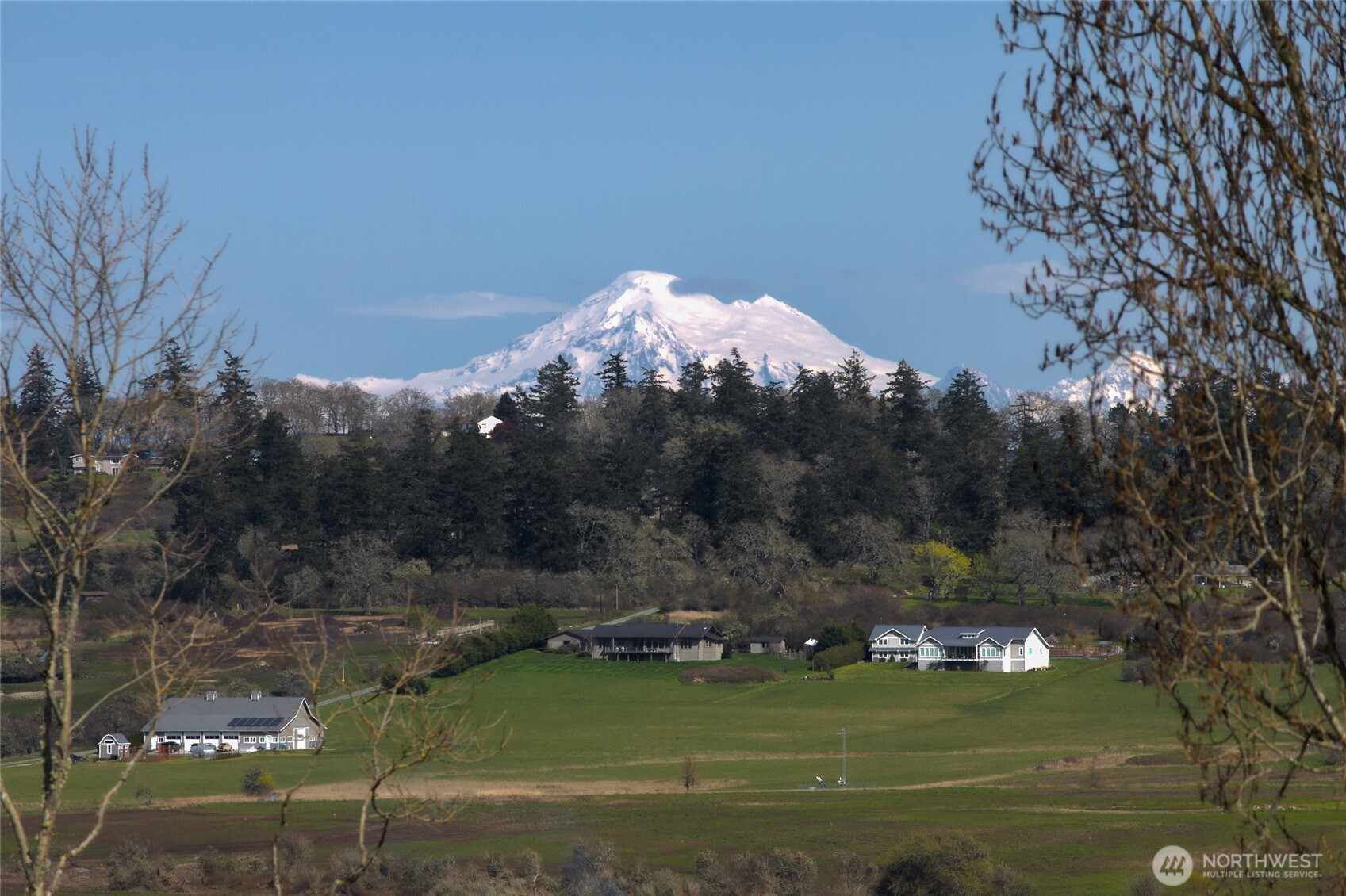 21 Ranchos Road Property Photo 2