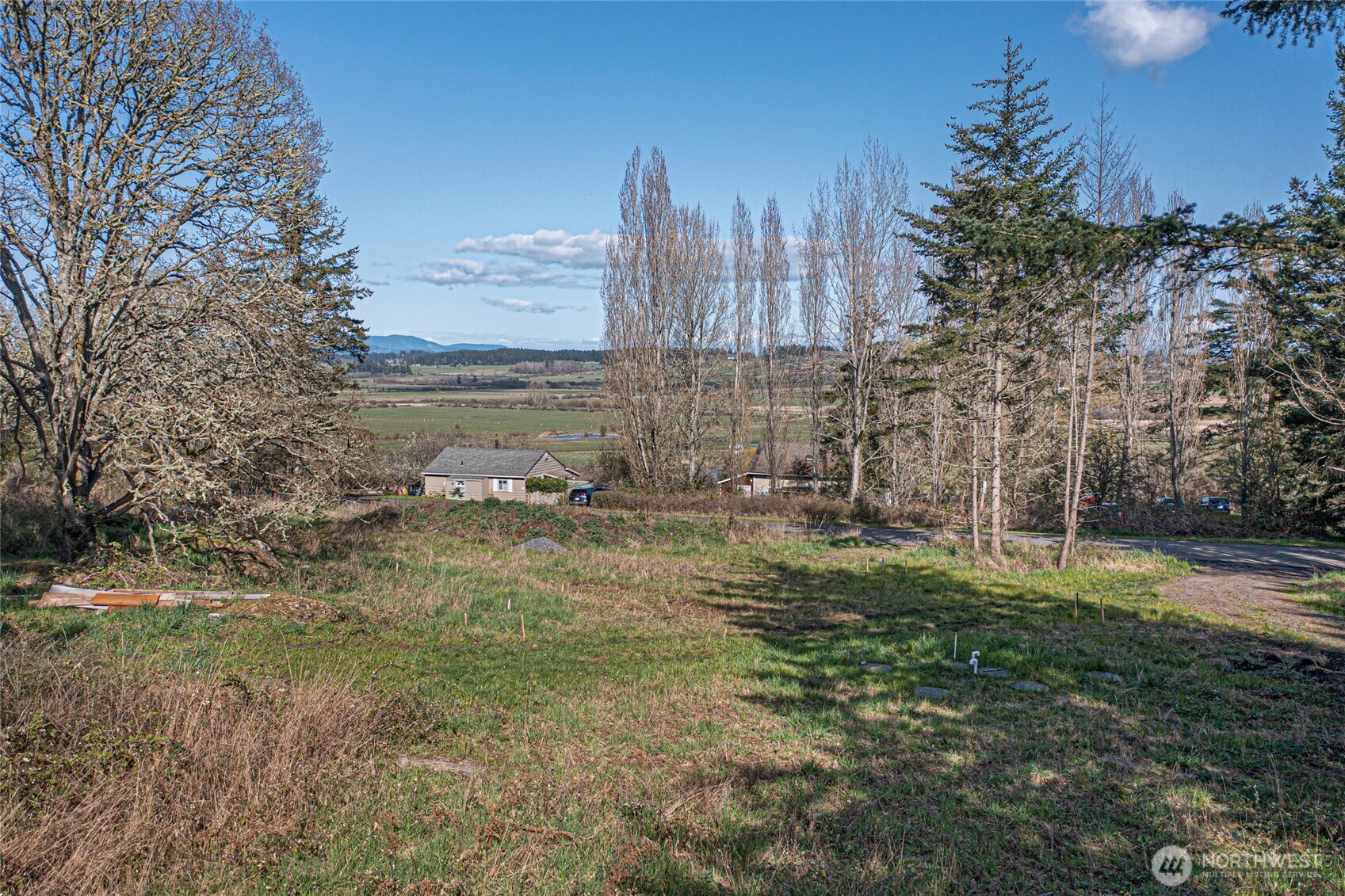 21 Ranchos Road Property Photo 9