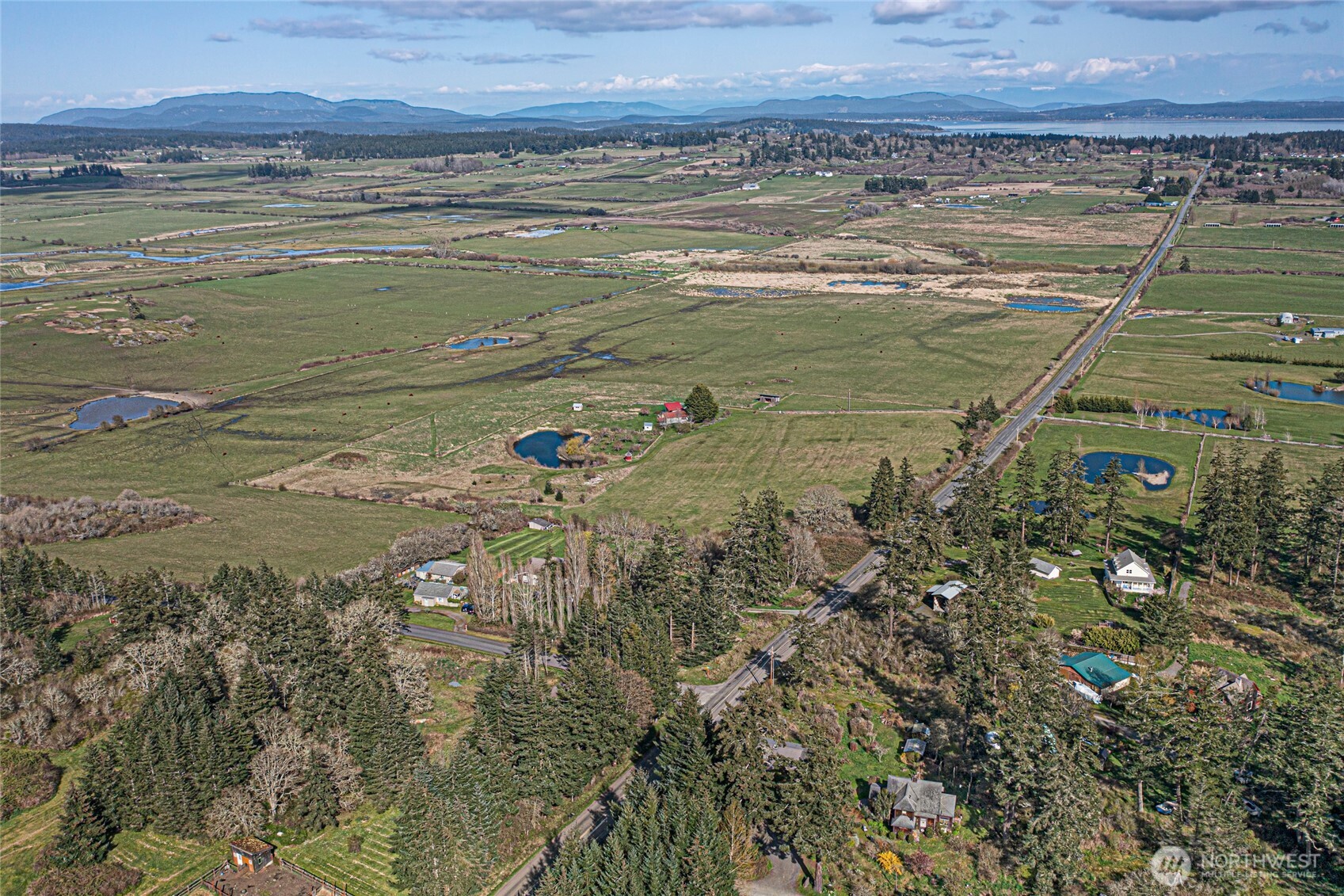 21 Ranchos Road Property Photo 19