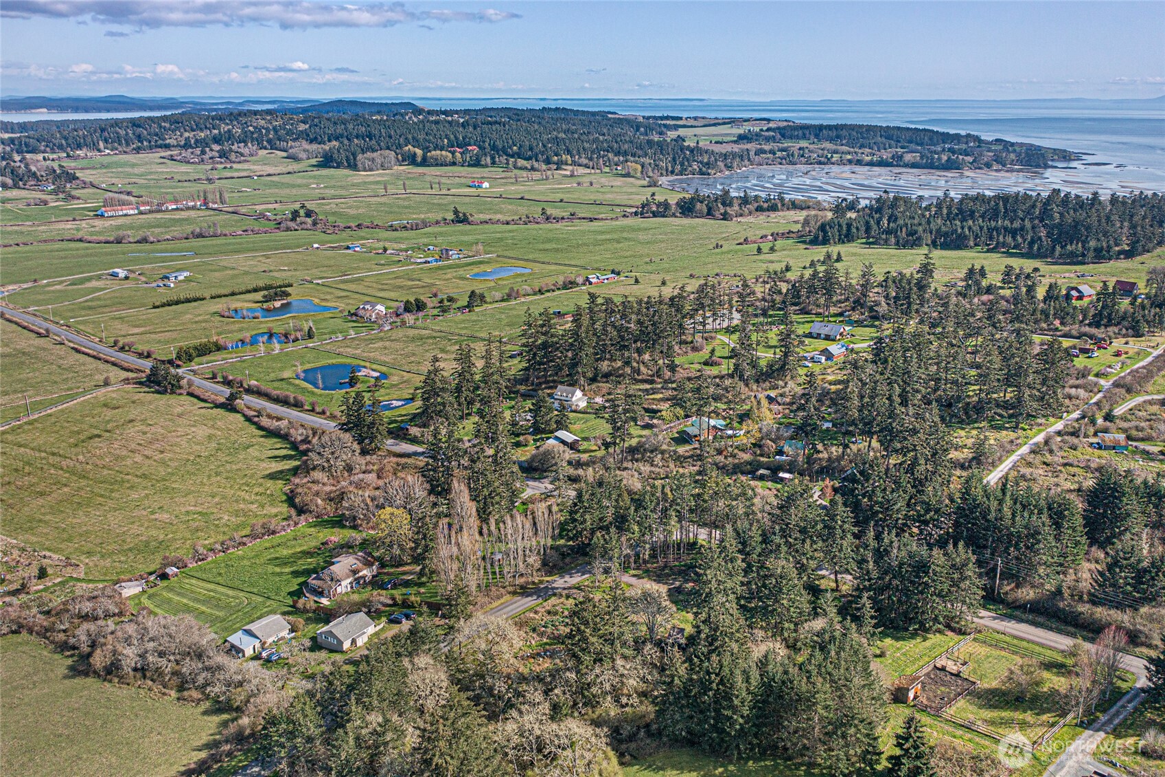 21 Ranchos Road Property Photo 23