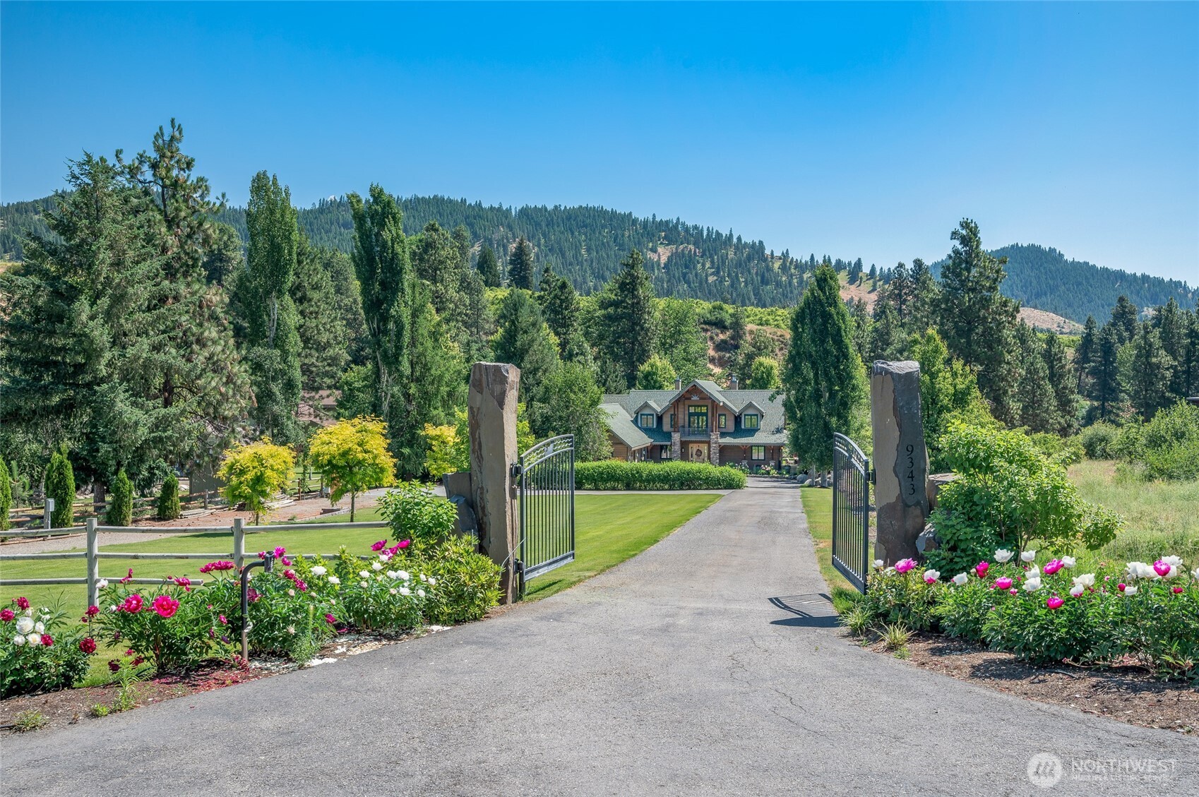 9343 Lone Pine Orchard Road Property Photo 1
