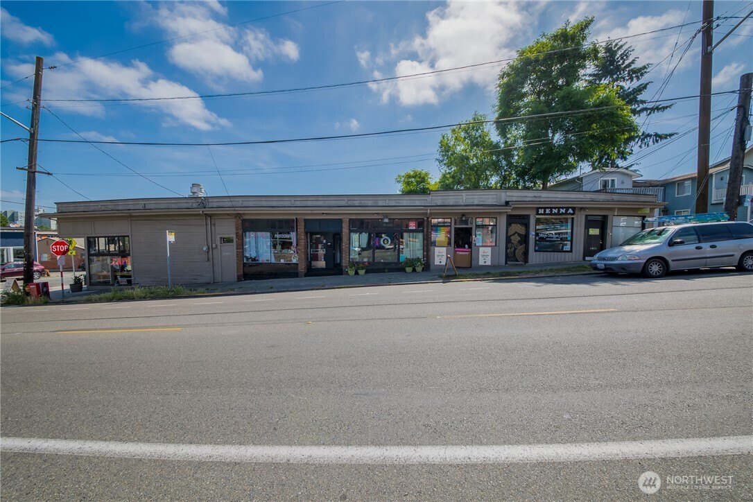 305 Ne 65th Street Property Photo 16