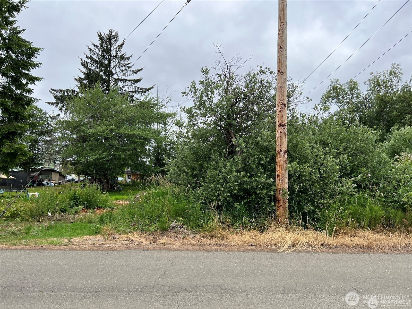 0 X Eight Street Property Photo 5