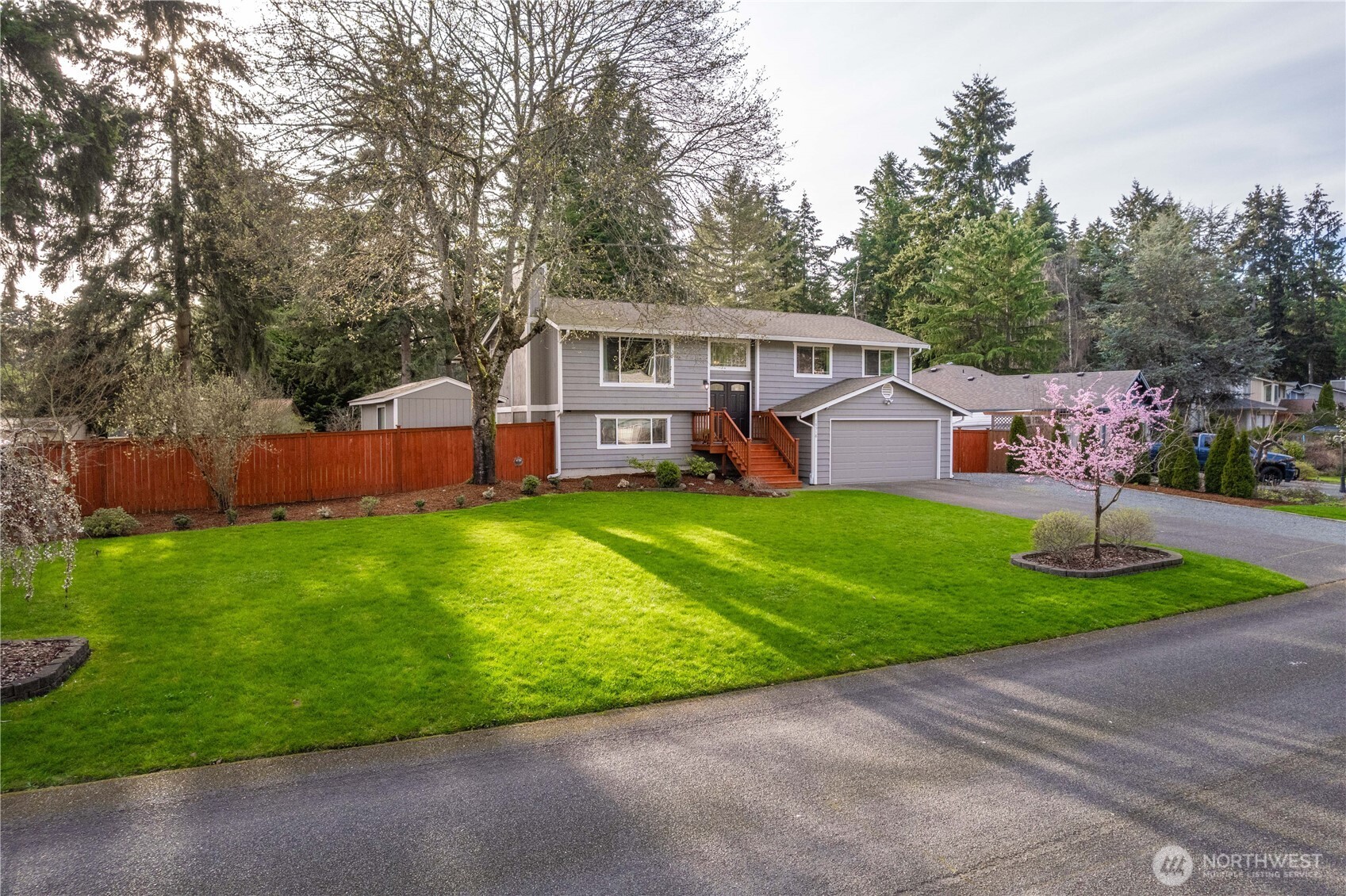 16518 92nd Avenue Property Photo