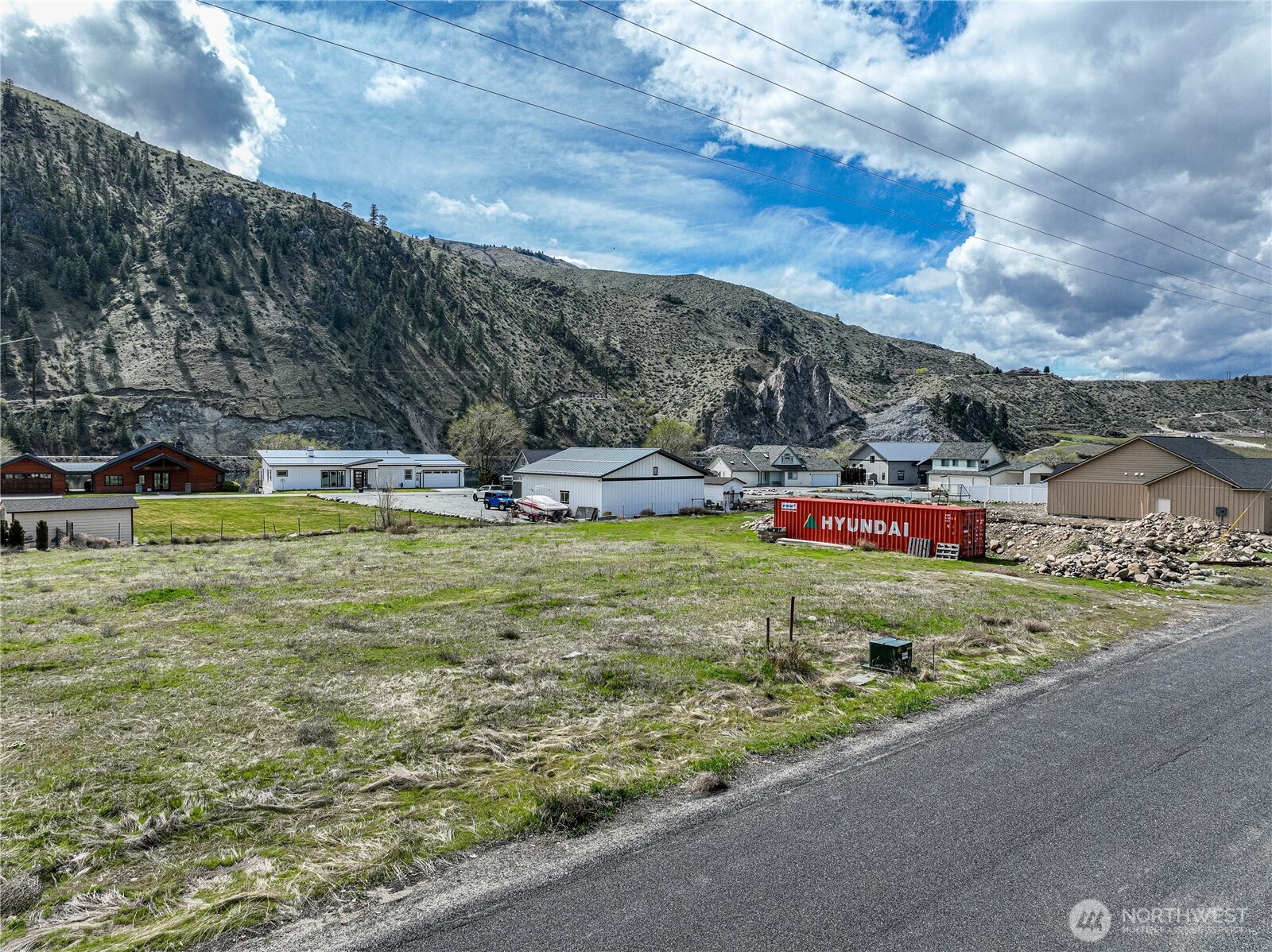 3906 Stayman Flats Road Property Photo 5
