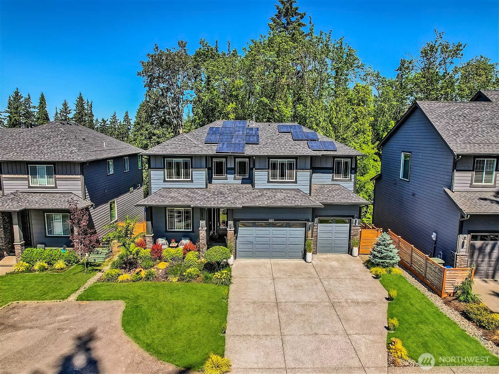 16216 81st Place Property Photo 1