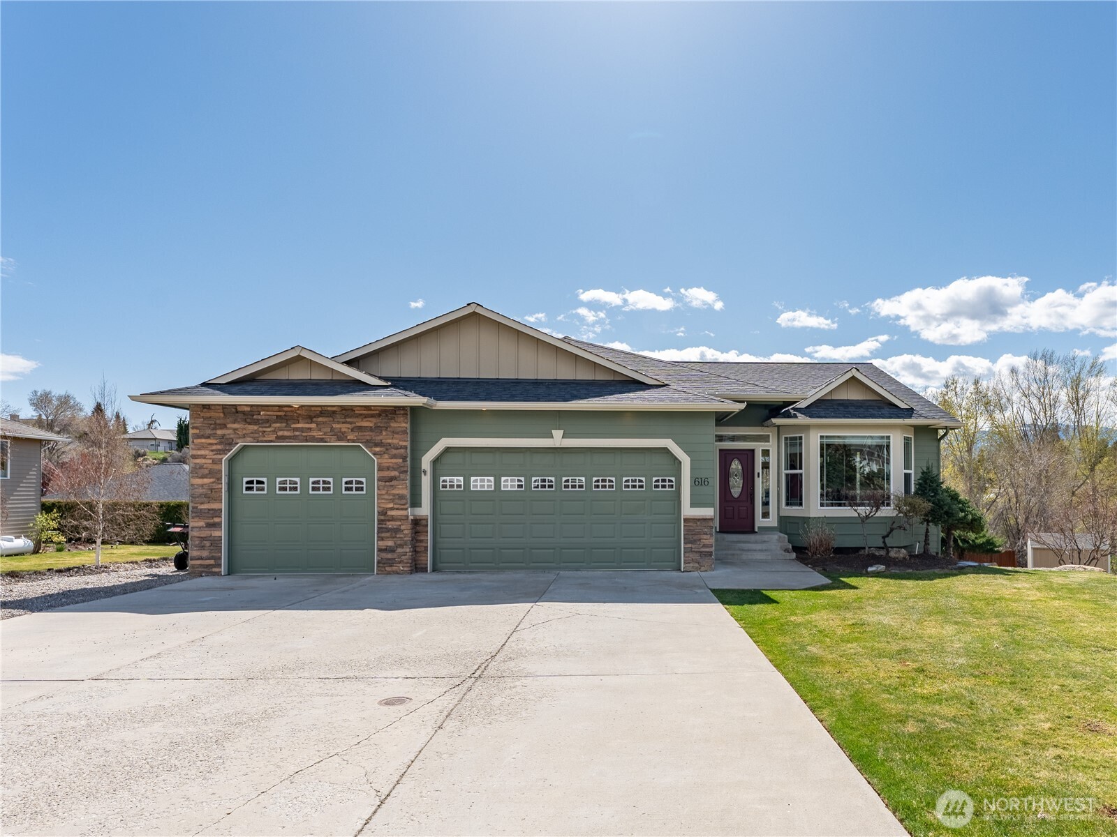 616 19th Street Property Photo 1