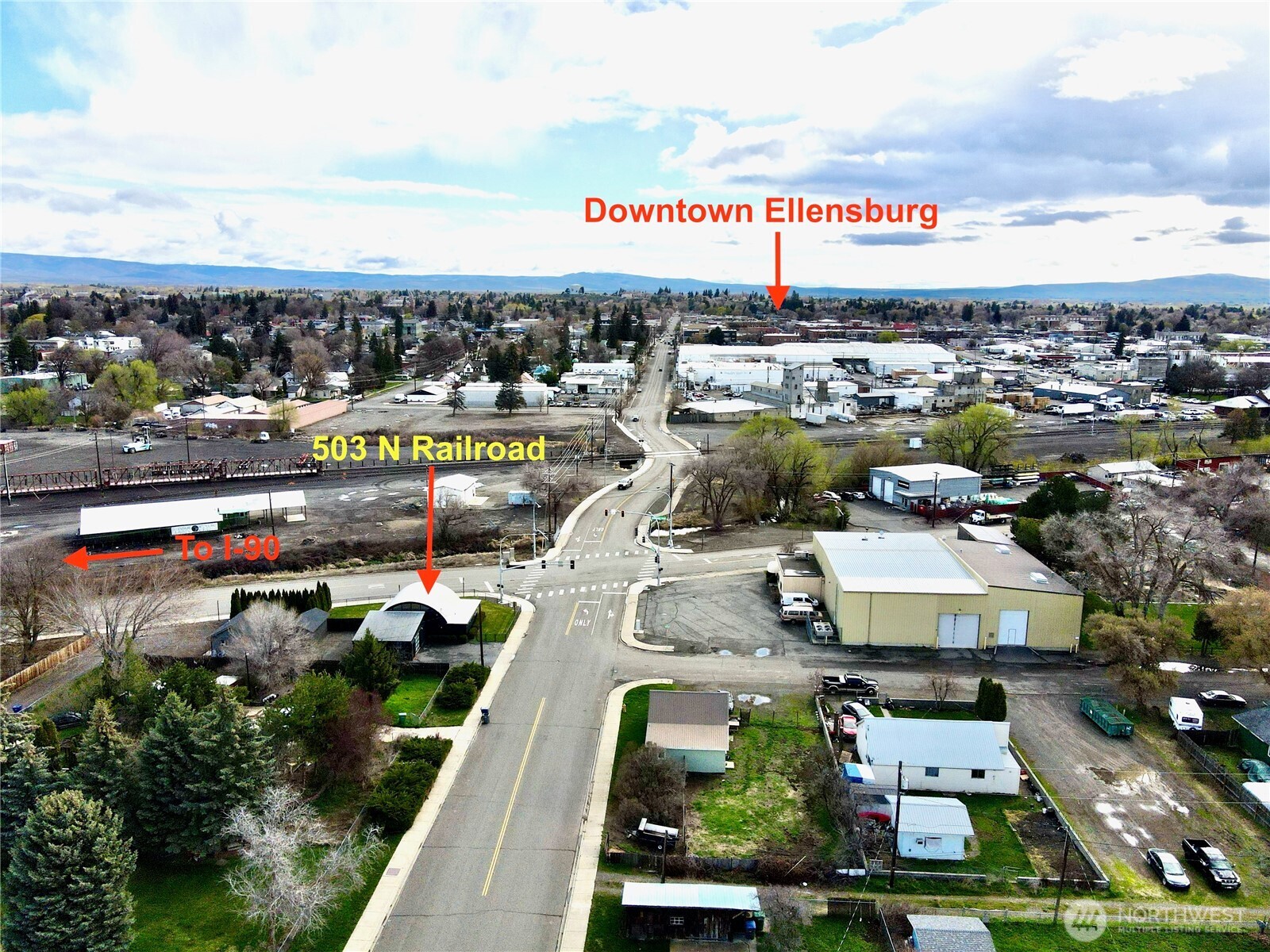 503 N Railroad Avenue Property Photo 2