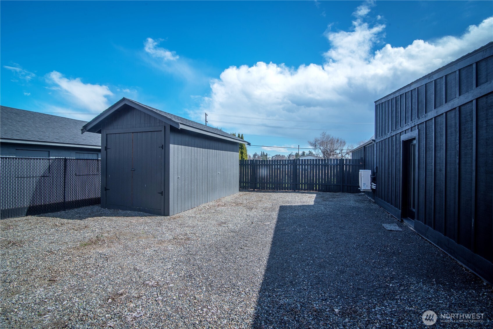503 N Railroad Avenue Property Photo 13