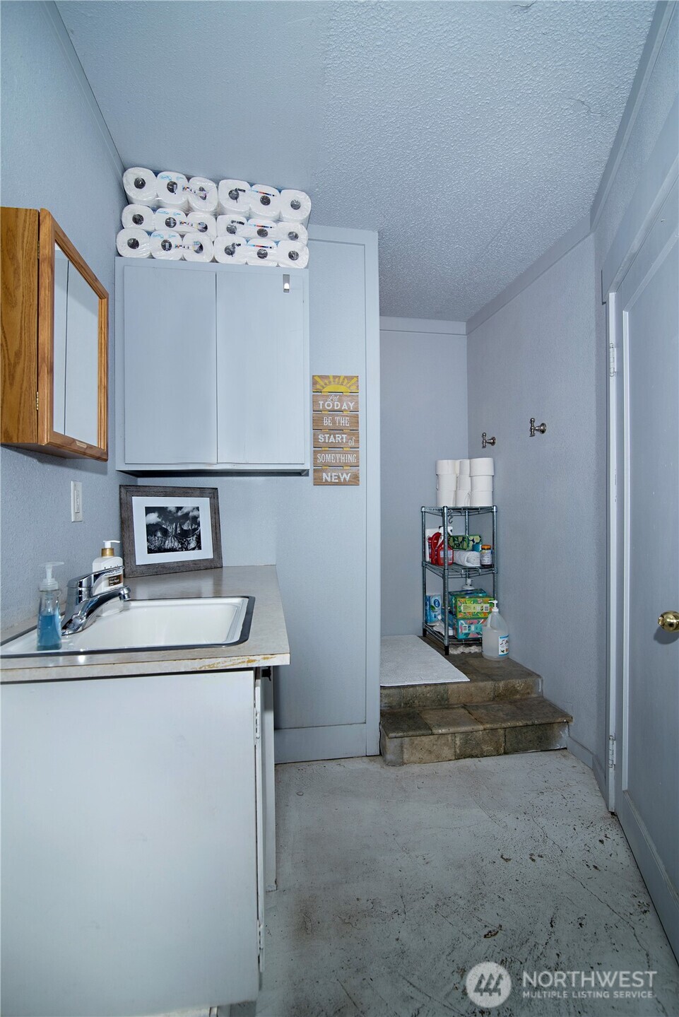 503 N Railroad Avenue Property Photo 23