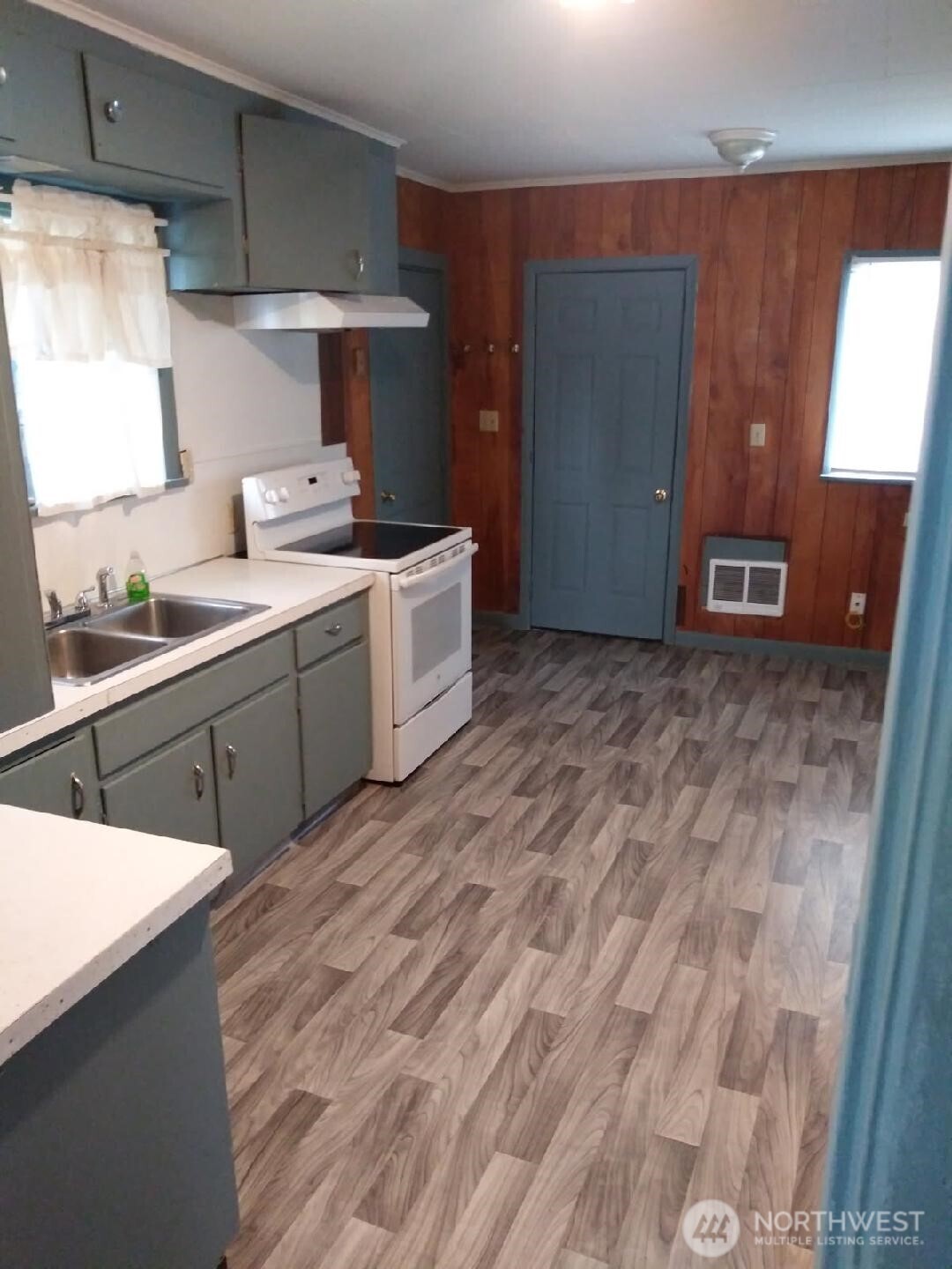 3025 Simpson Avenue Property Photo 6