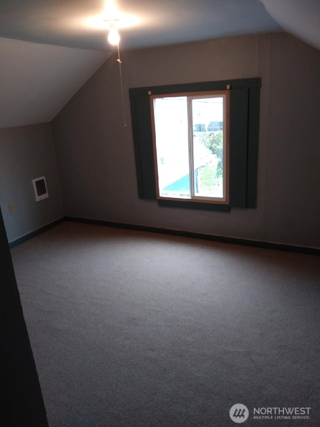 3025 Simpson Avenue Property Photo 7