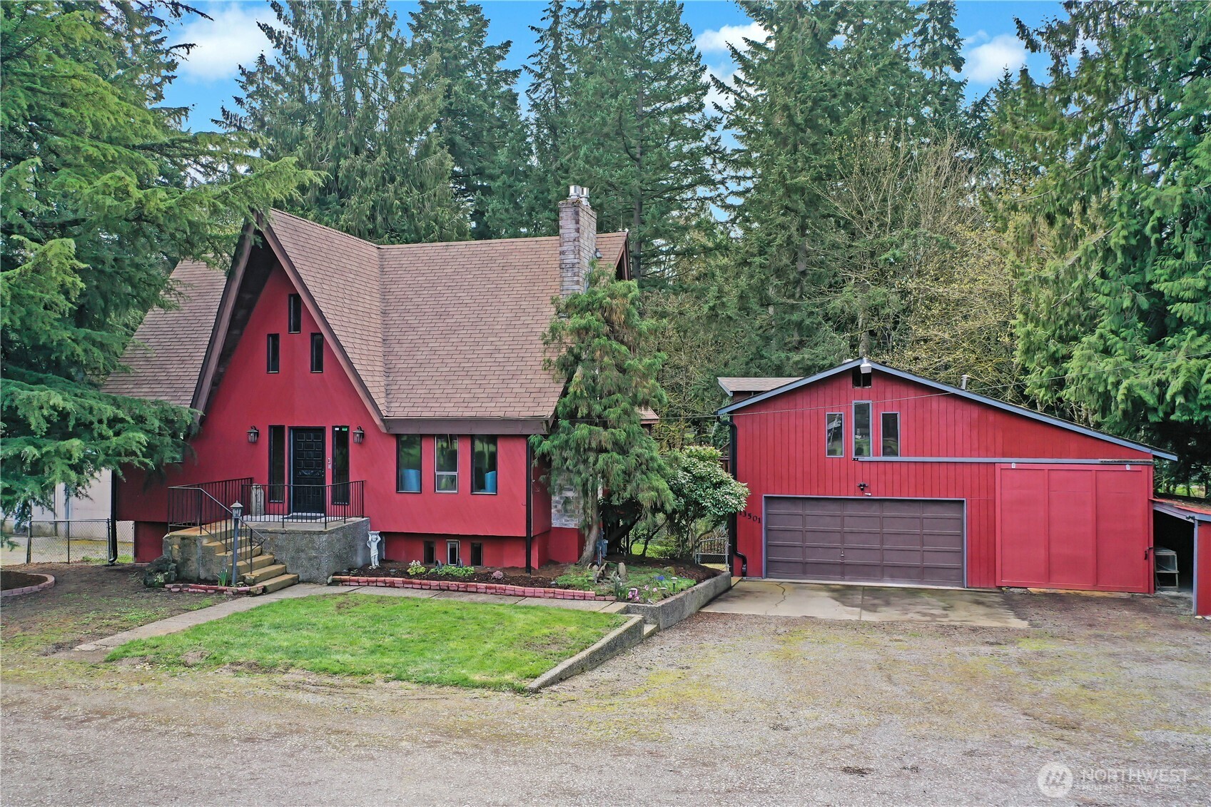 13501 Waller Road Property Photo