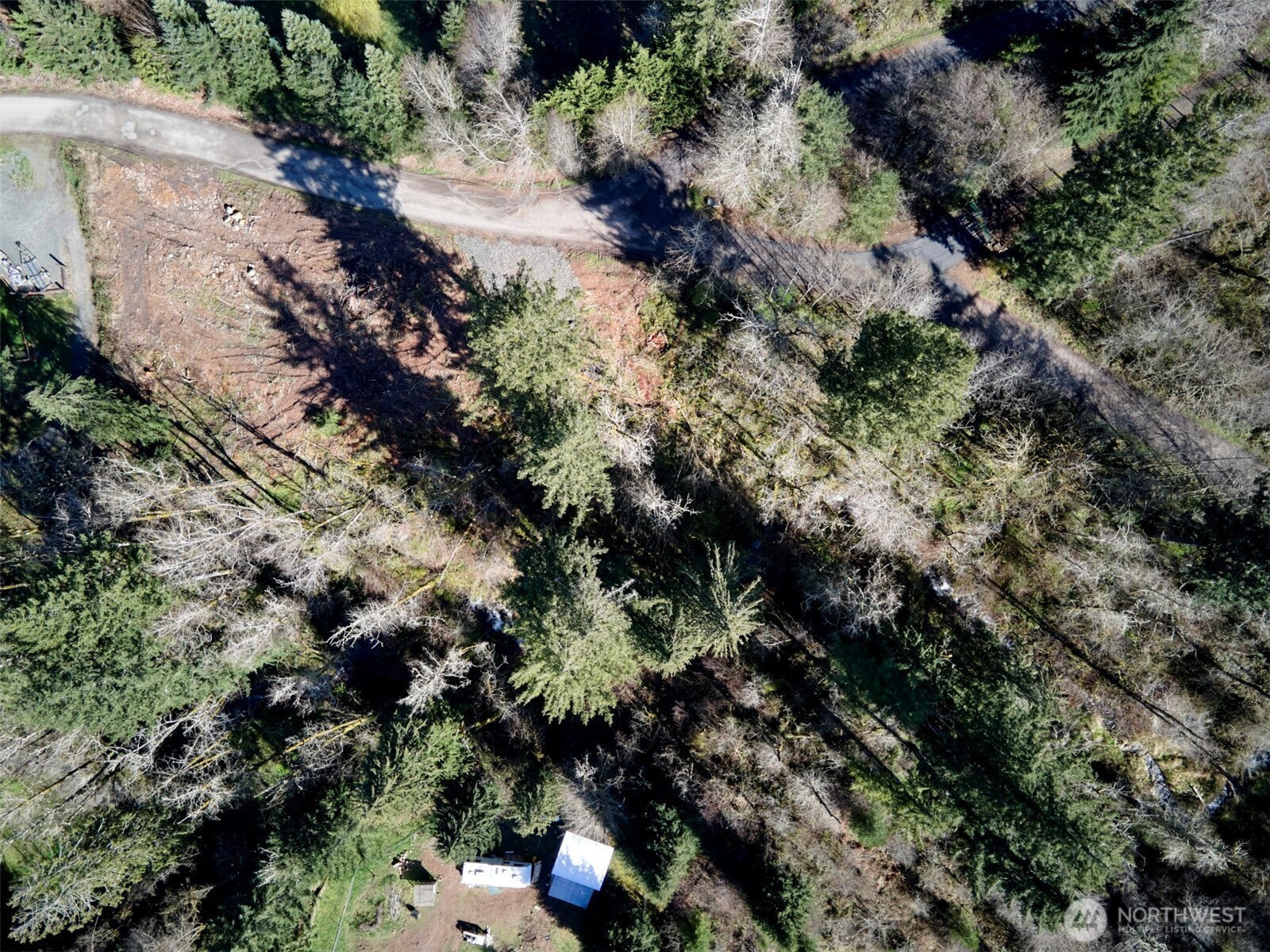 140 Skinner Road Property Photo 11