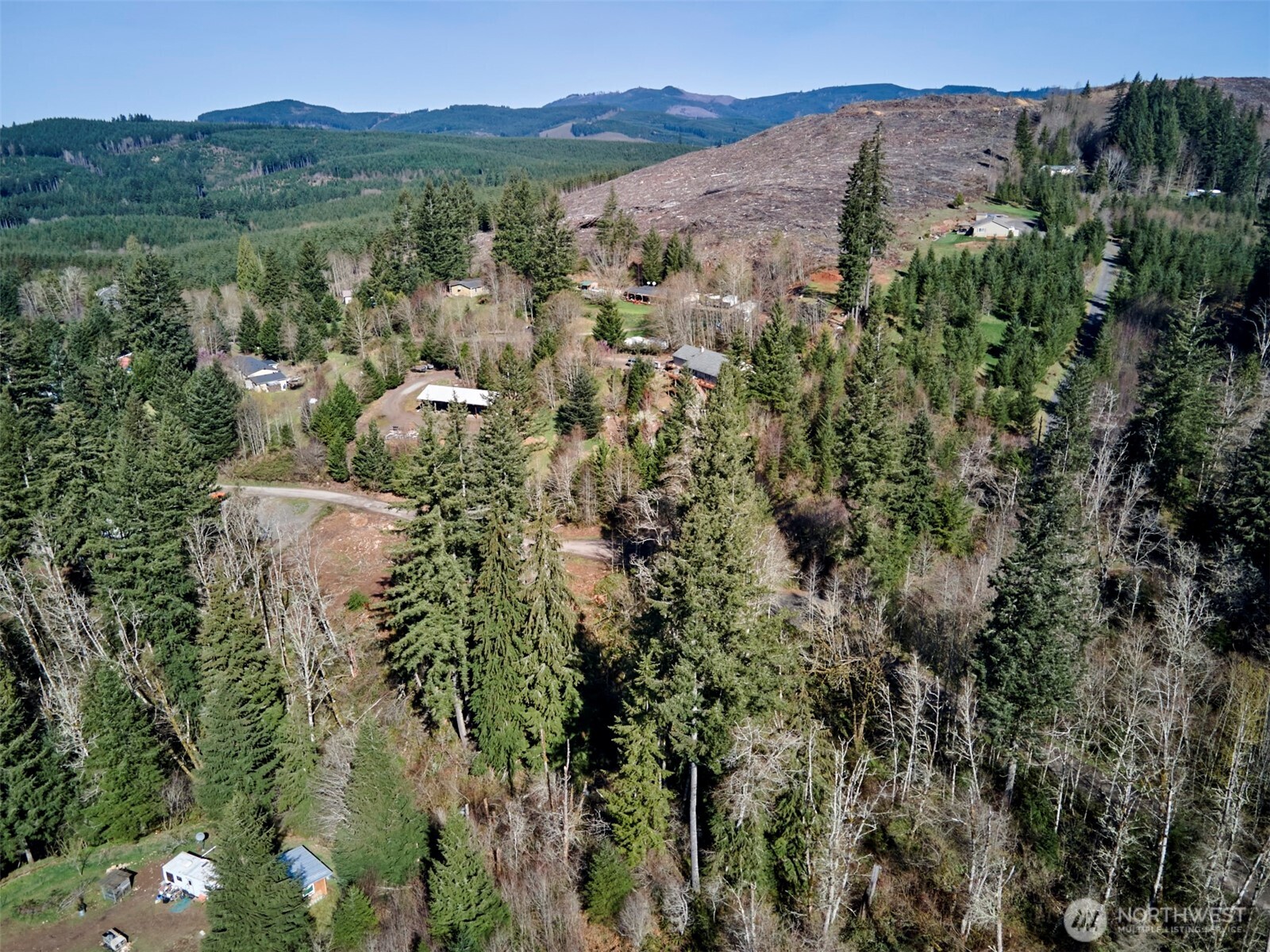 140 Skinner Road Property Photo 14