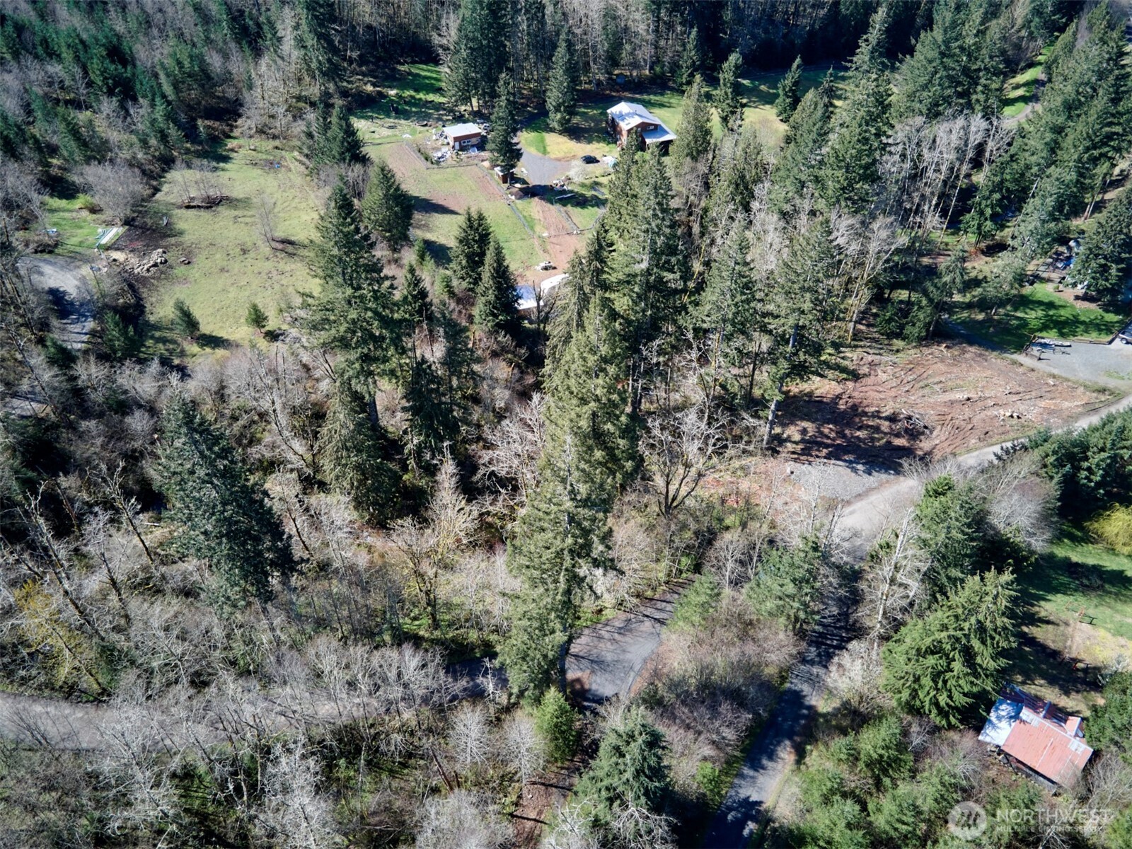 140 Skinner Road Property Photo 15