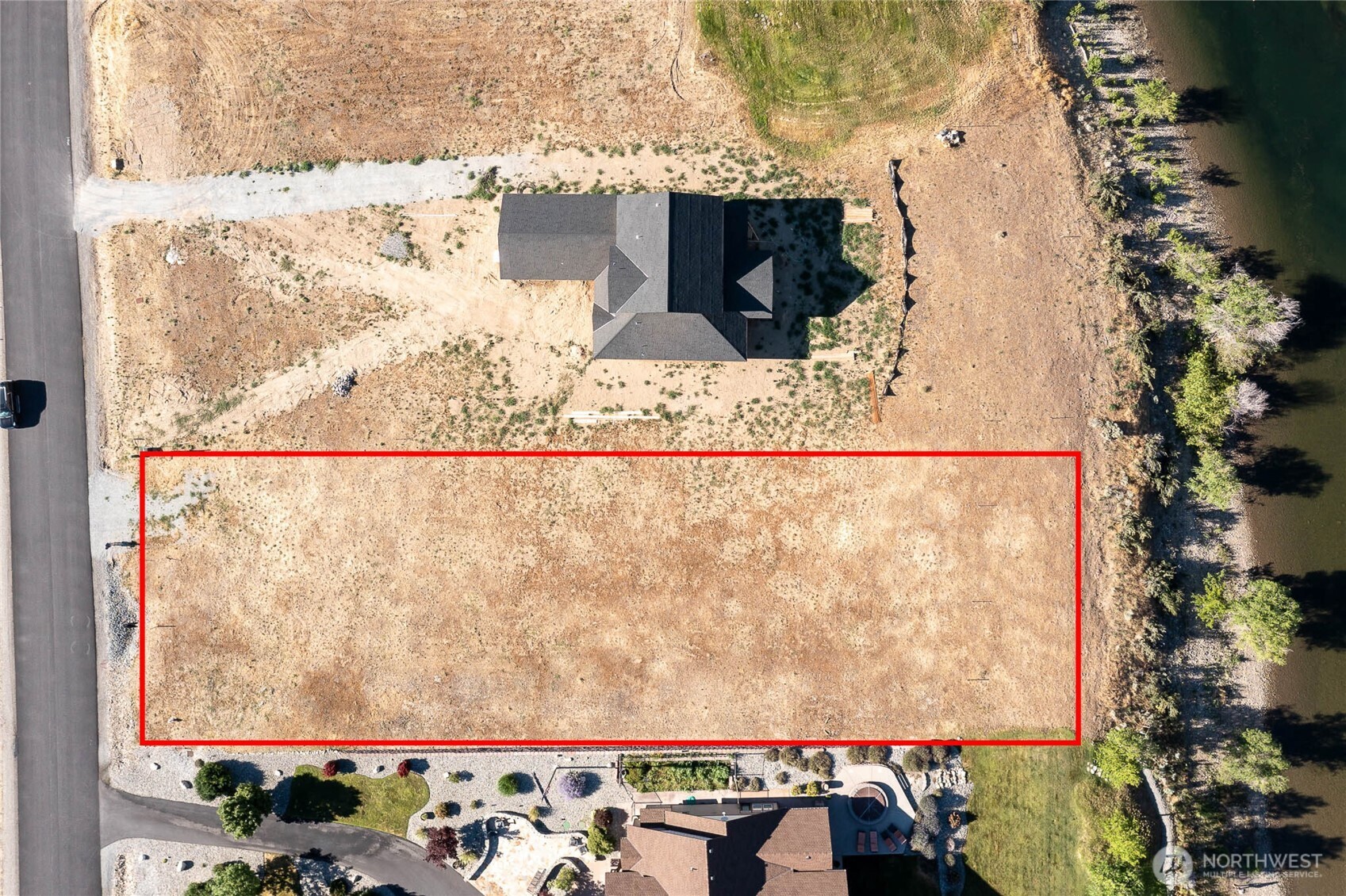 89 N Shore Drive Property Photo 11