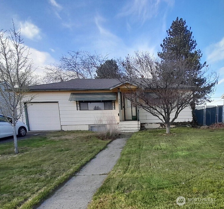 516 Blue Street Property Photo