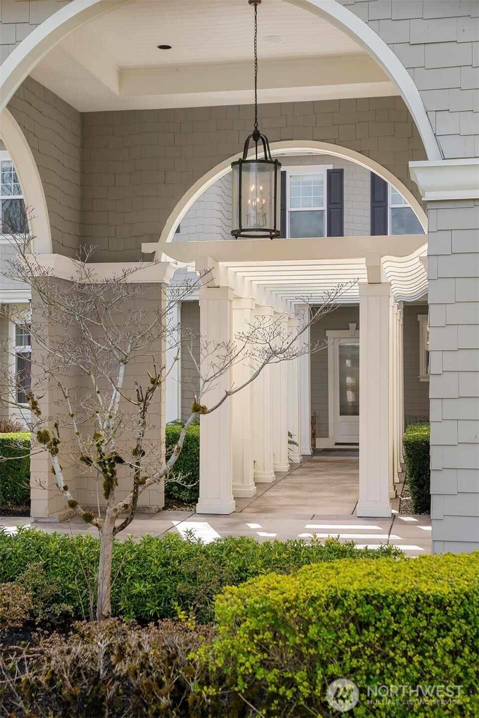 11104 238th Street Property Photo 3