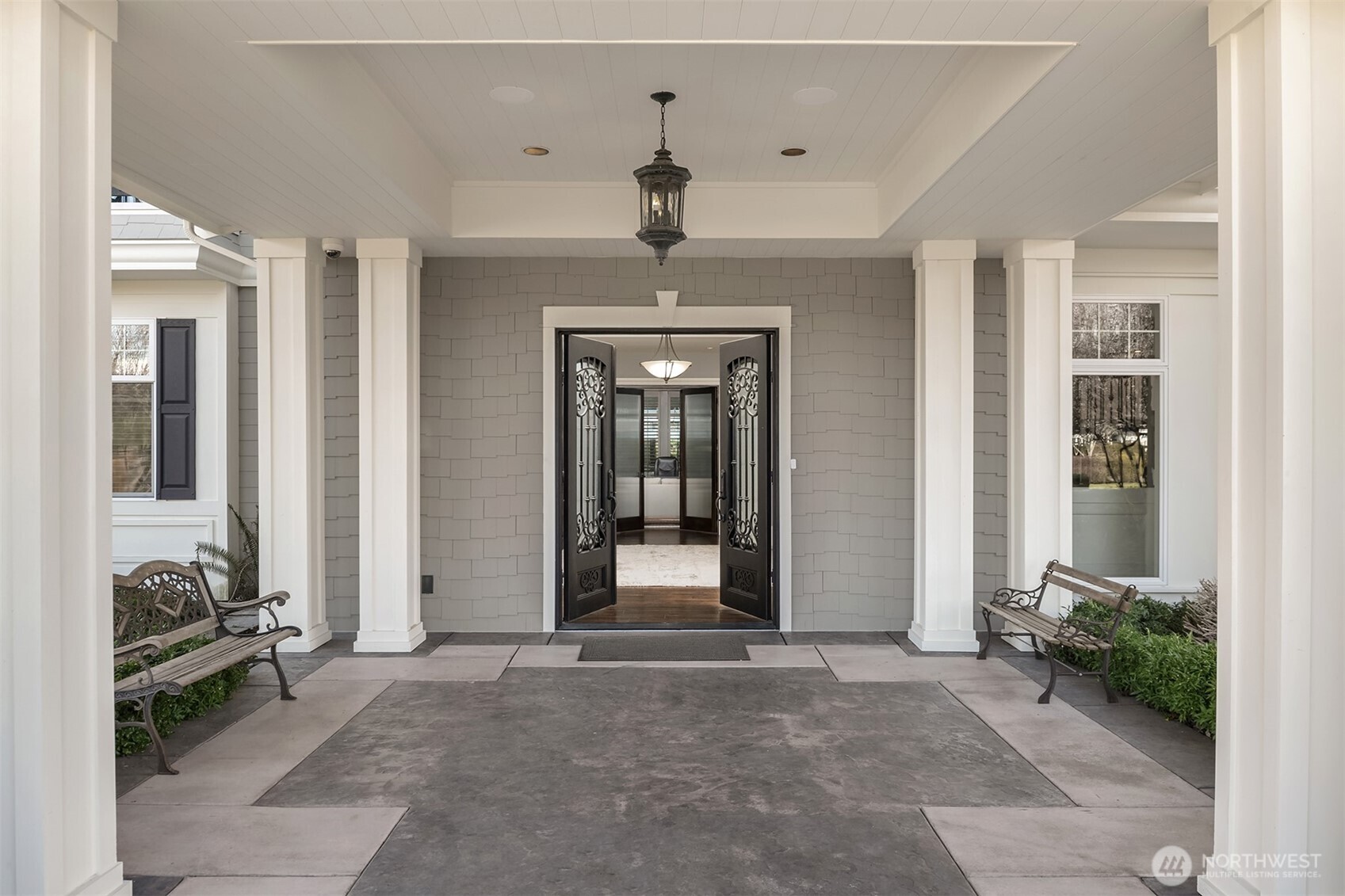 11104 238th Street Property Photo 4