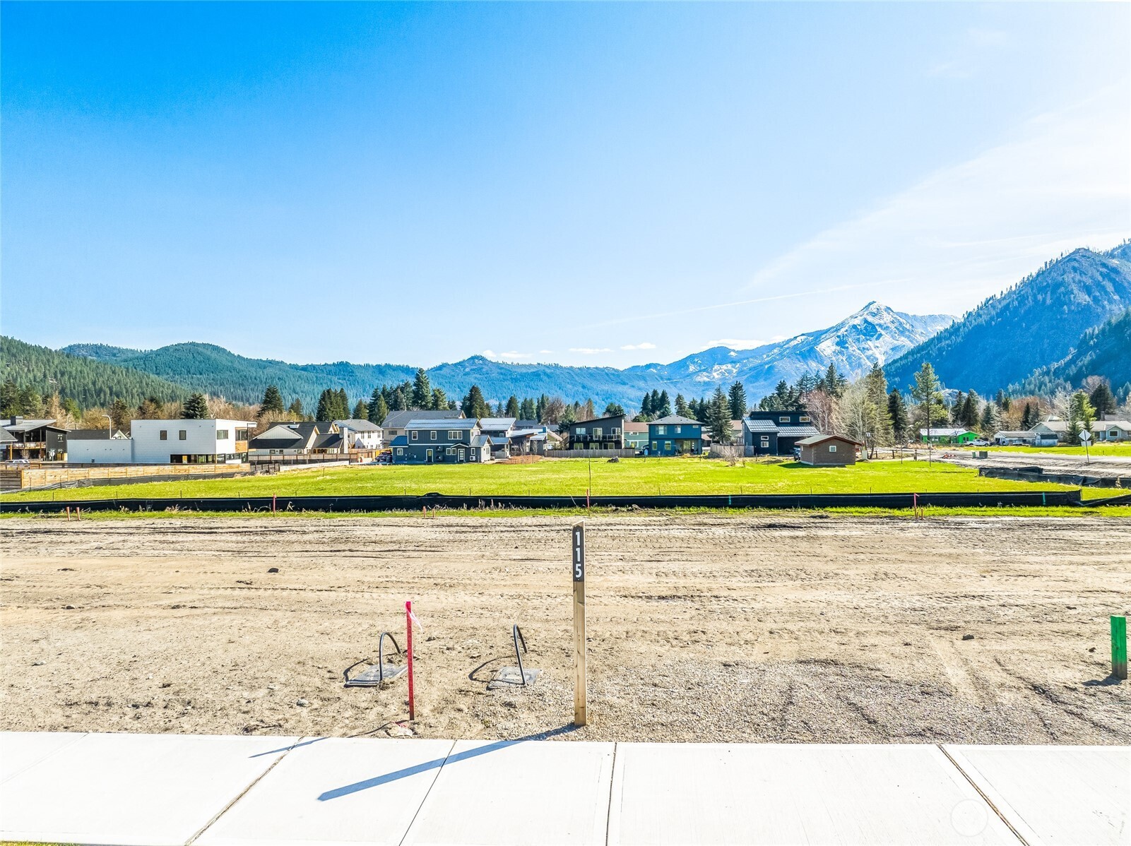 115 Alpenglow Drive Property Photo 1