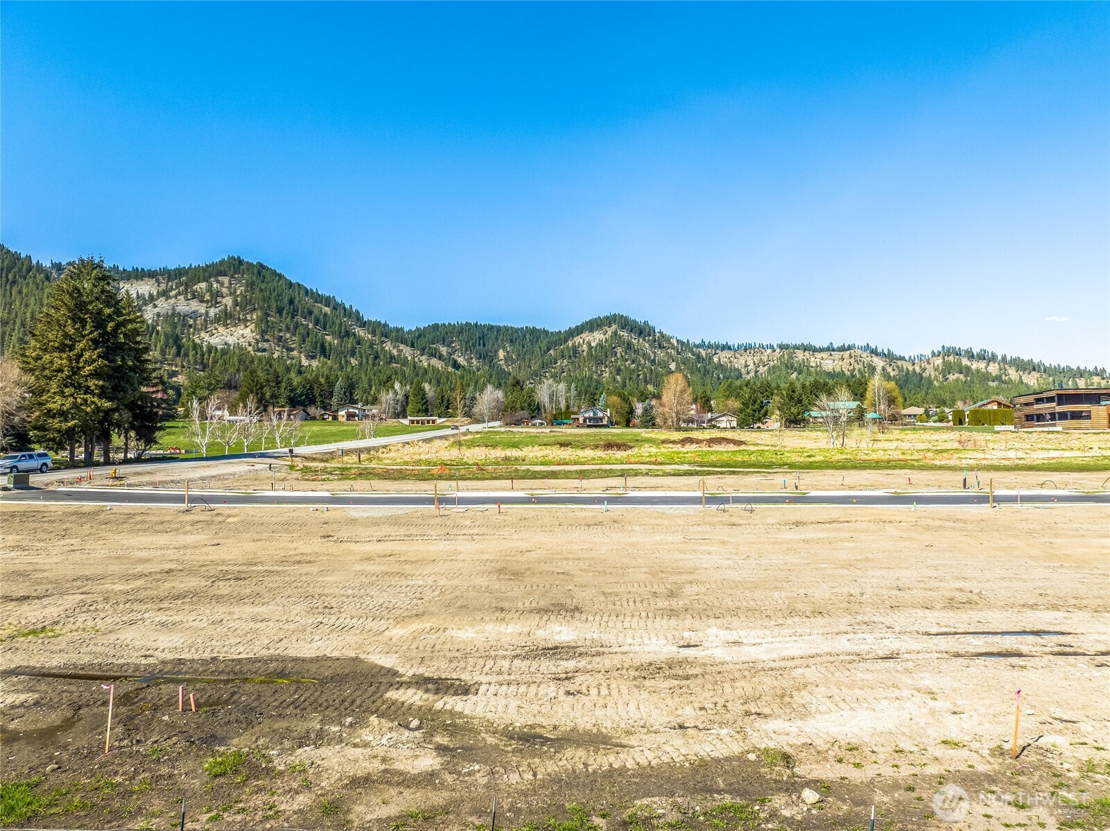 115 Alpenglow Drive Property Photo 4