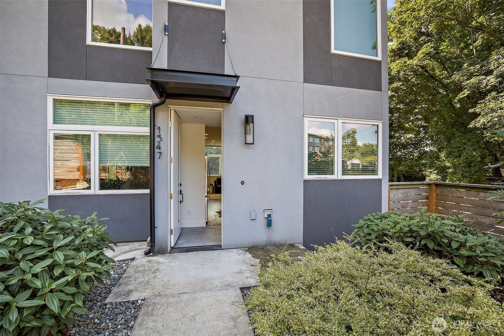 1547 Boylston Avenue Property Photo