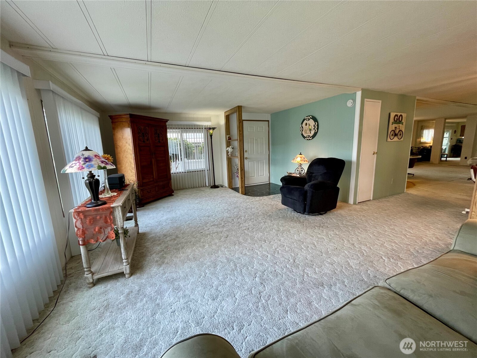 2203 Alonda Lane Property Photo 6