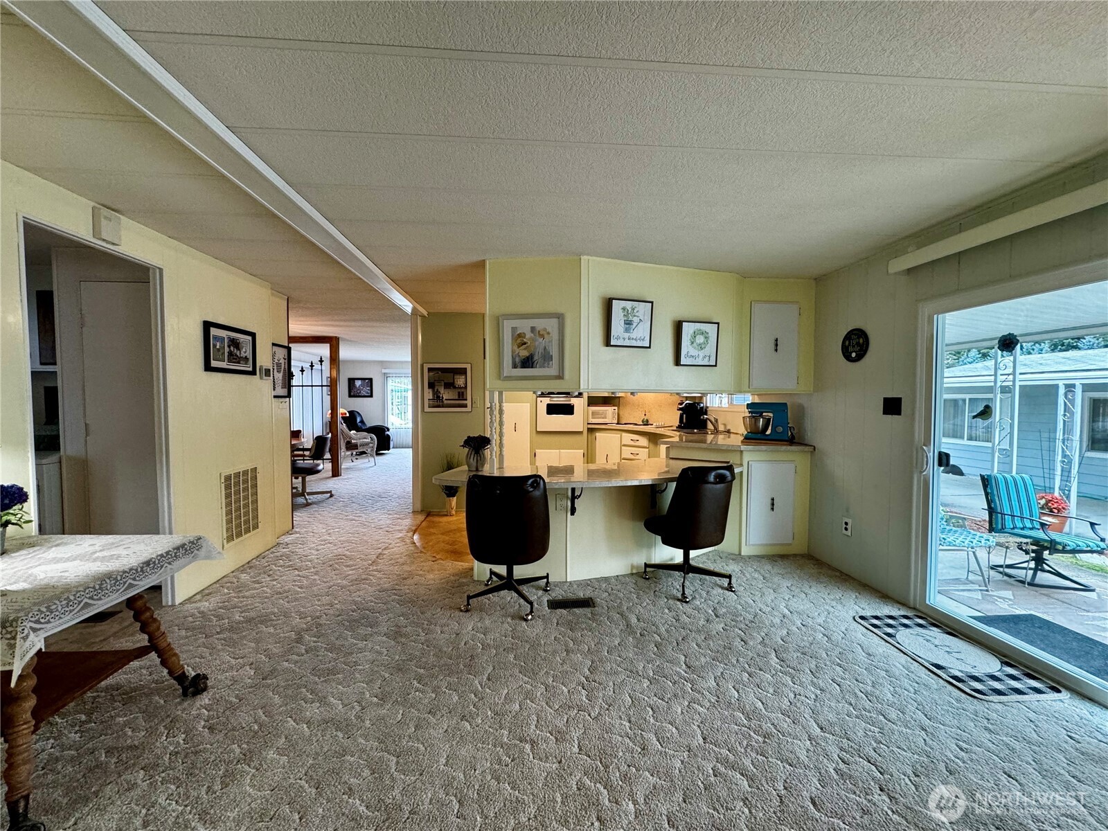 2203 Alonda Lane Property Photo 16