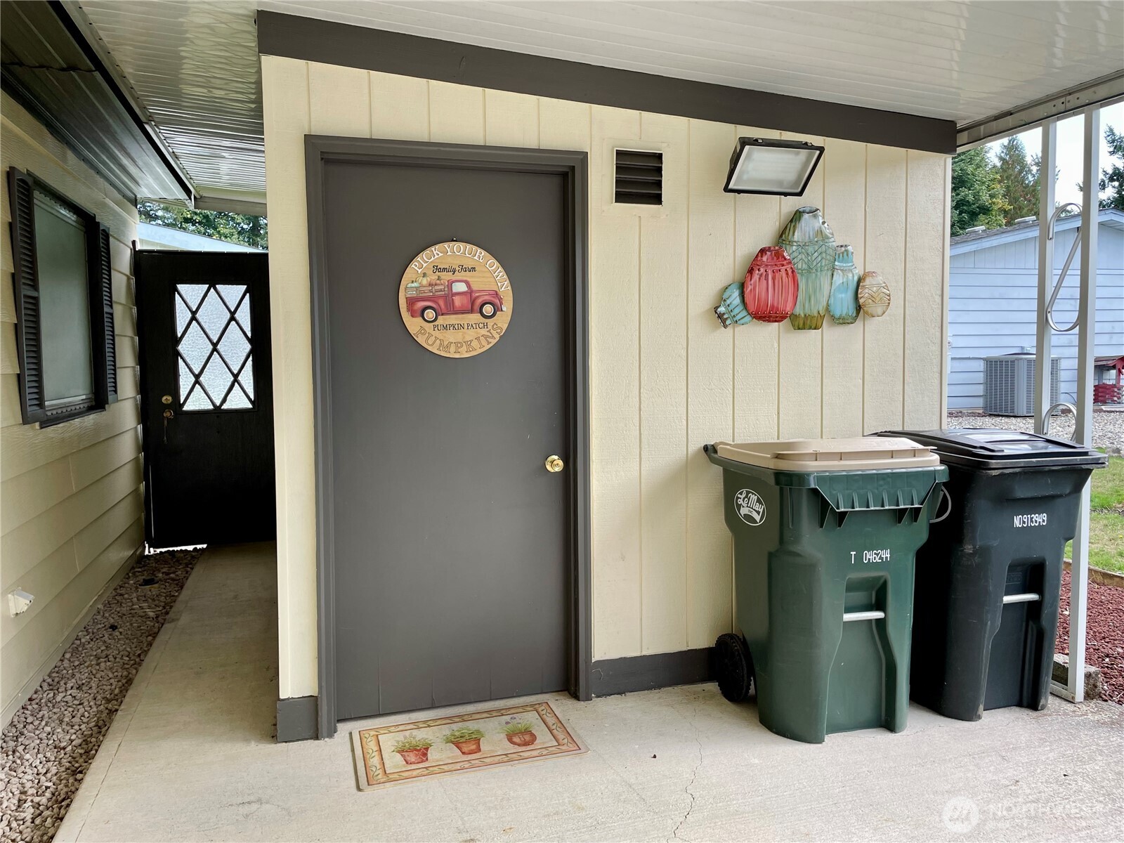 2203 Alonda Lane Property Photo 27