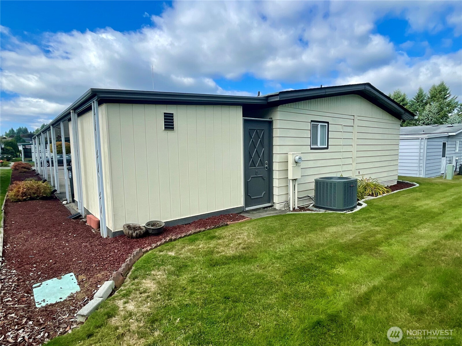 2203 Alonda Lane Property Photo 28