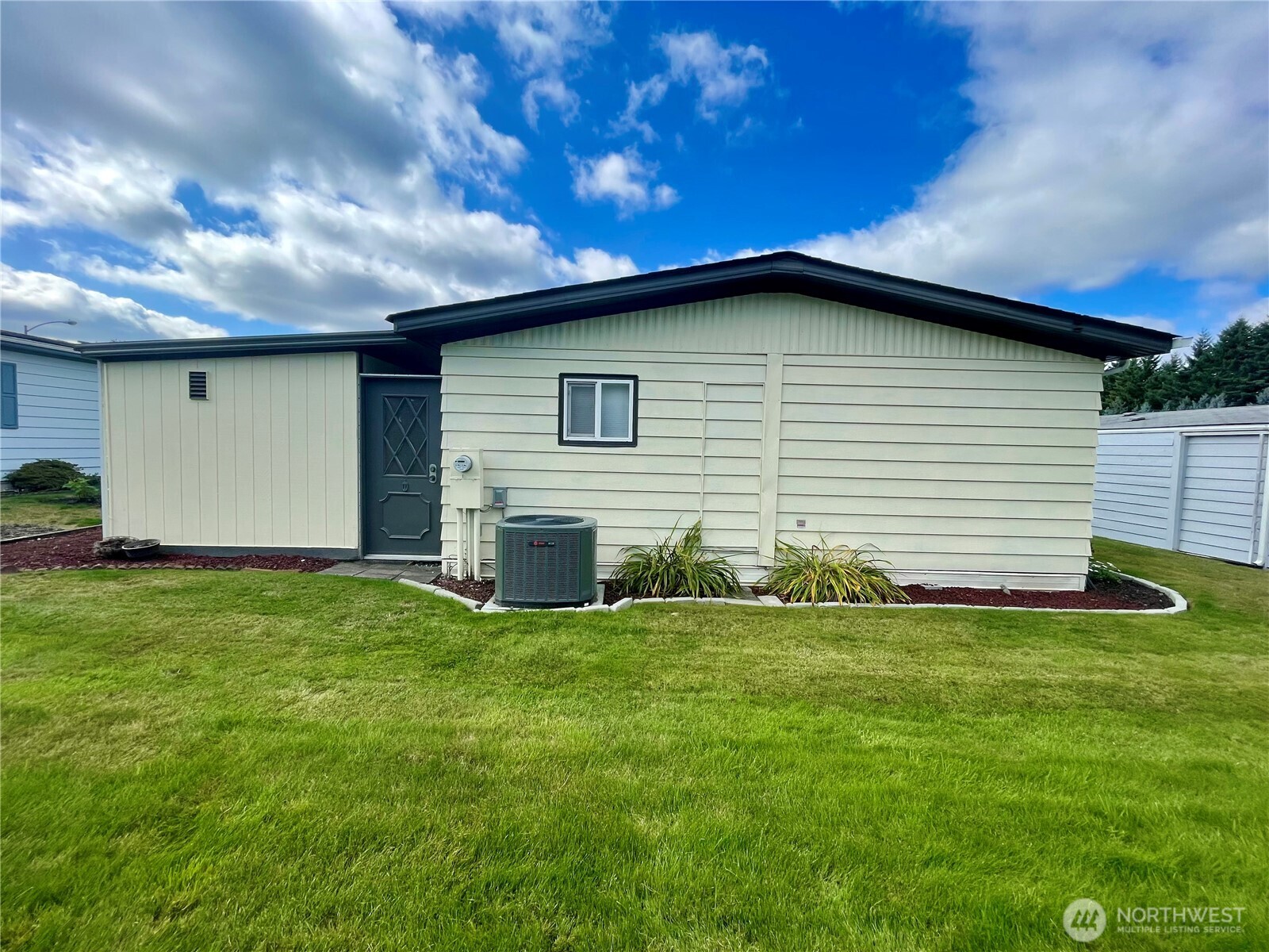 2203 Alonda Lane Property Photo 29