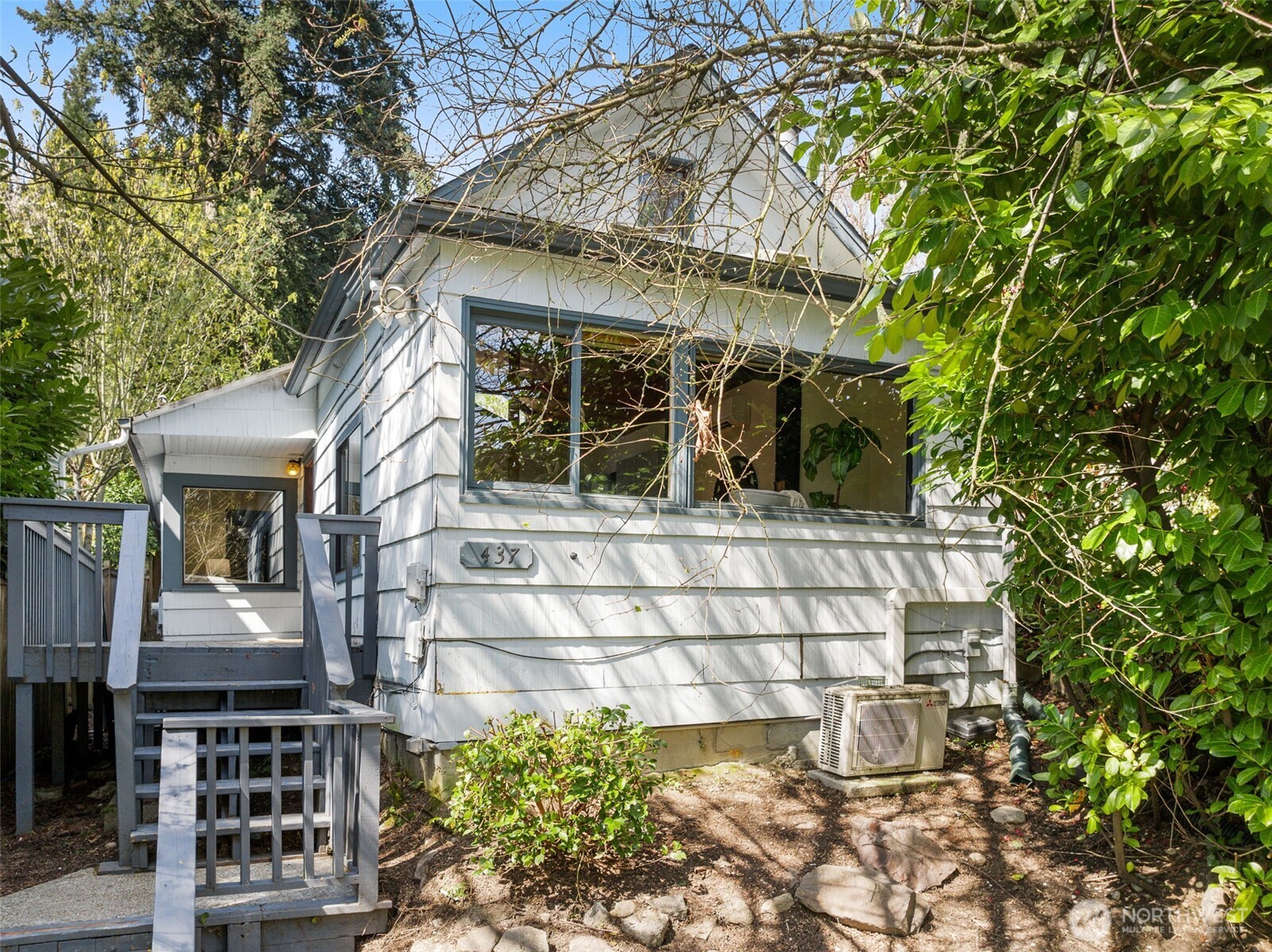 437 25th Avenue Property Photo