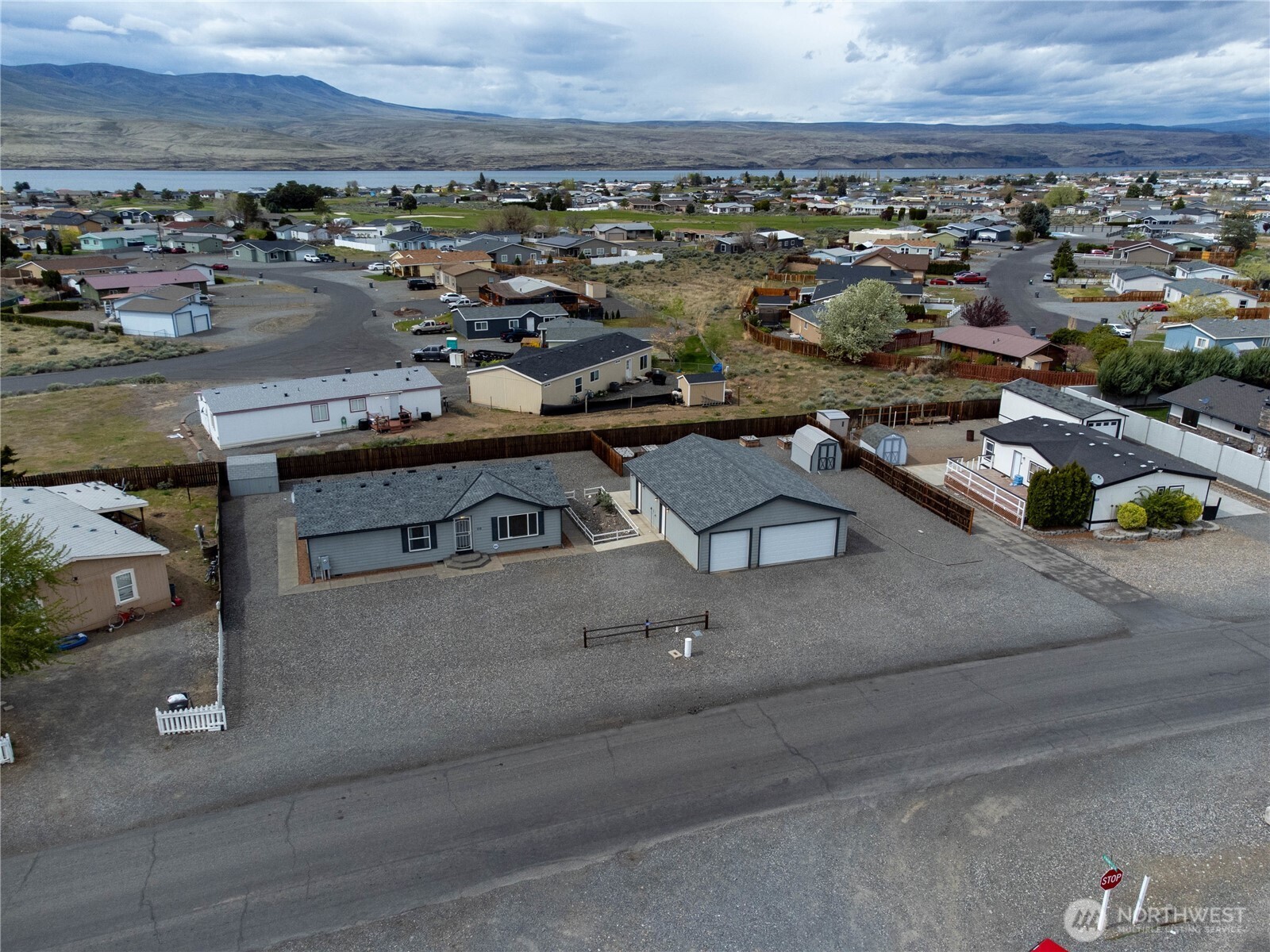 110 Thunderbird Way Sw Property Photo