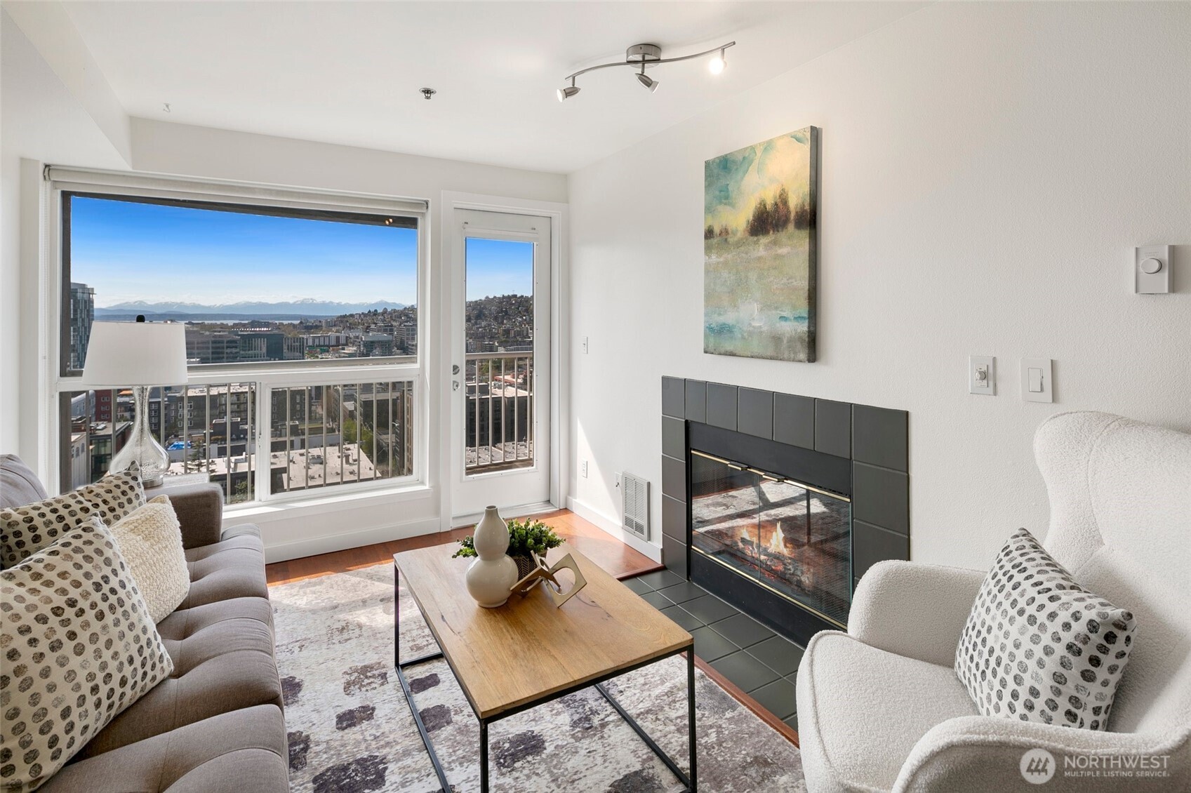530 Melrose Avenue 602 Property Photo