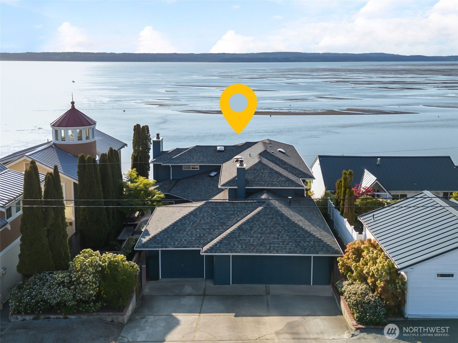 19132 Soundview Drive Property Photo 1