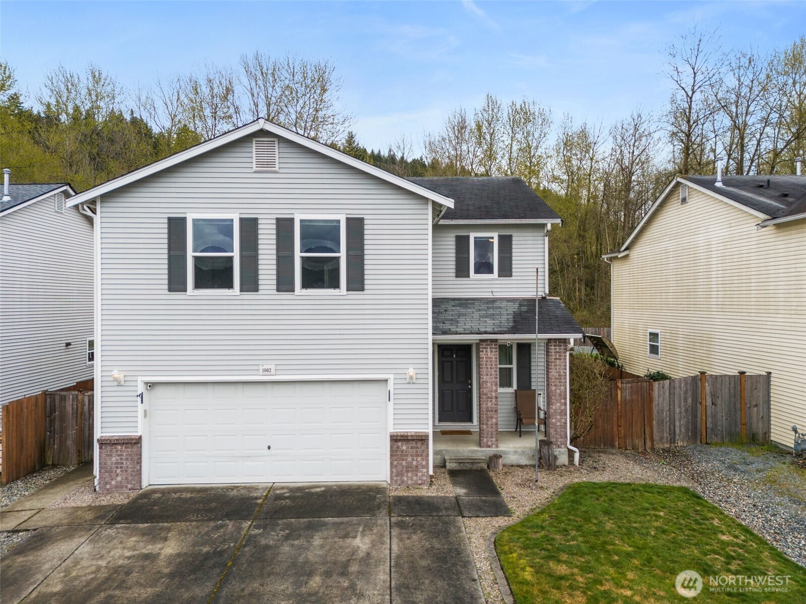 1002 Daffodil Avenue Property Photo