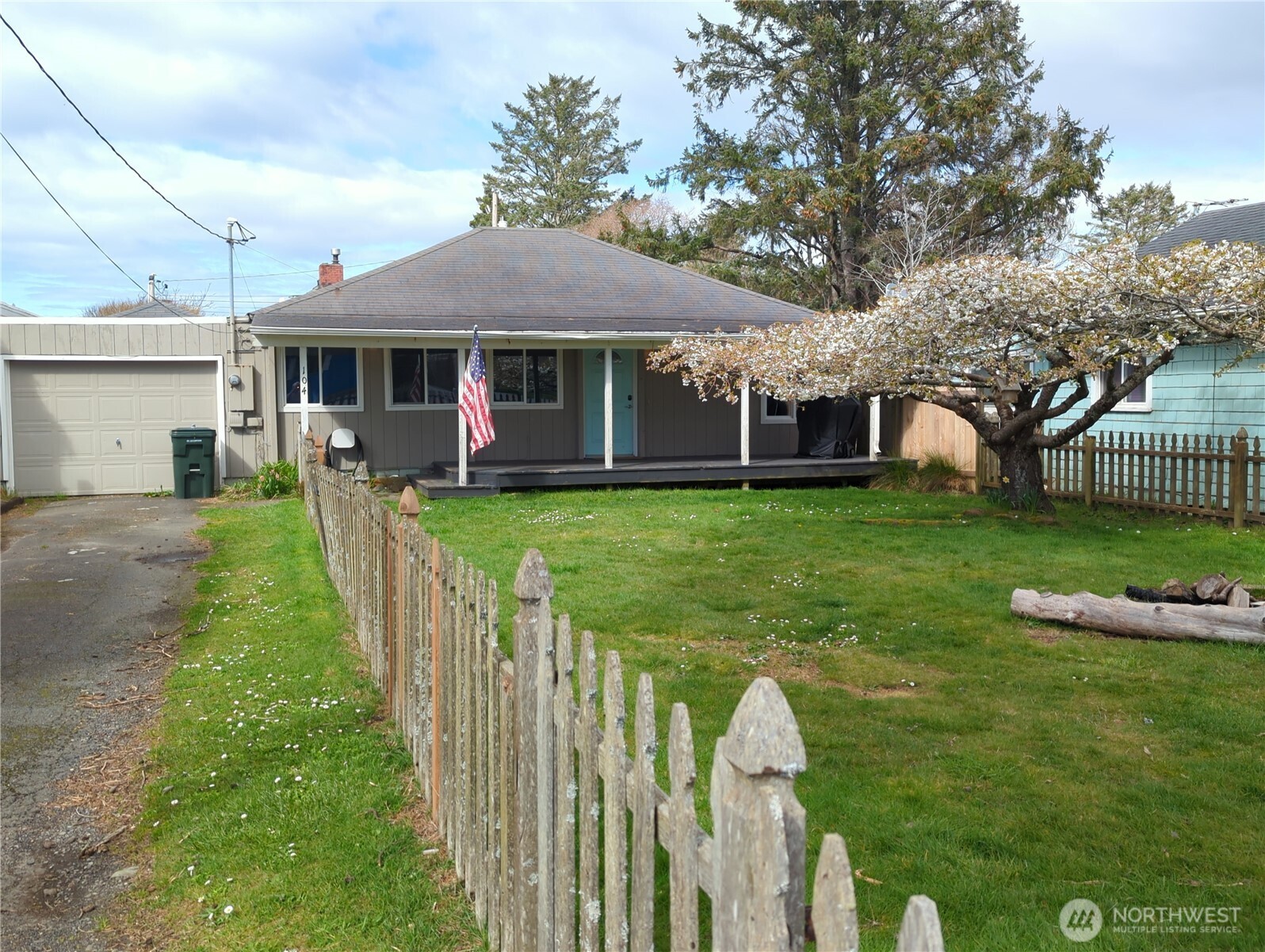 104 9th Street Property Photo 1