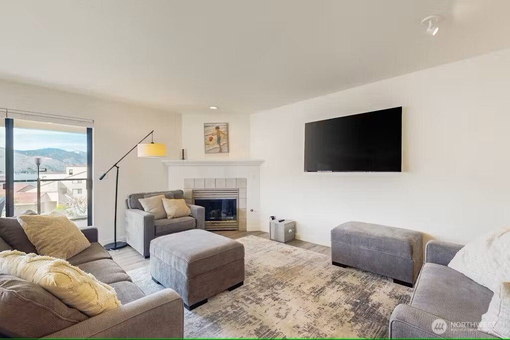 100 Lake Chelan Shores Drive 19-2 Property Photo 4