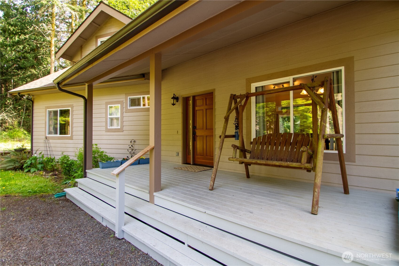 387 Arcadia West Property Photo