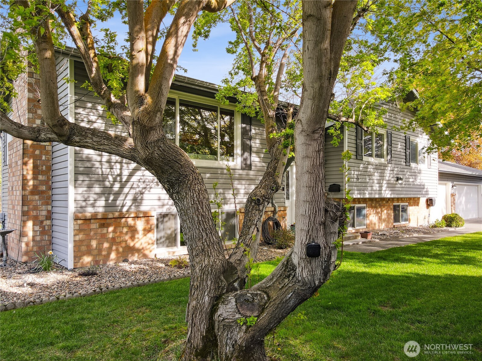 863 S Meadowlark Lane Property Photo 8