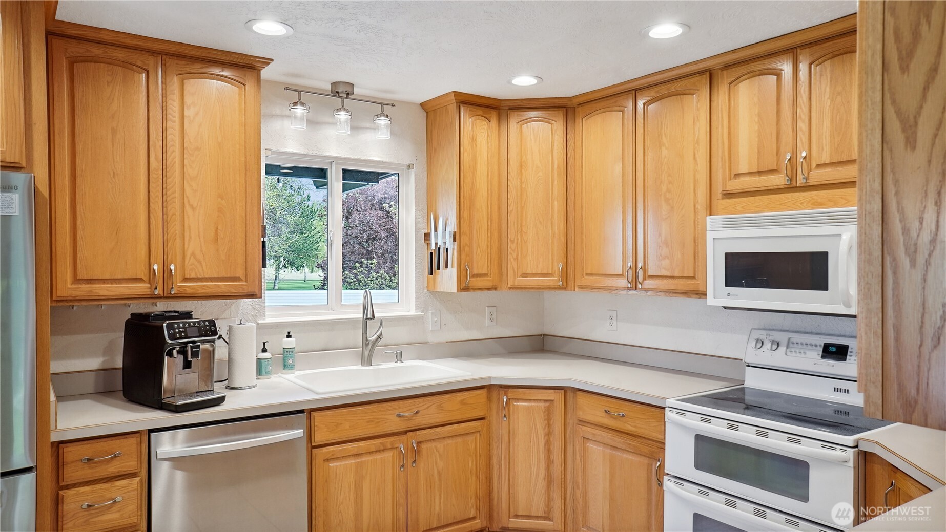 863 S Meadowlark Lane Property Photo 12