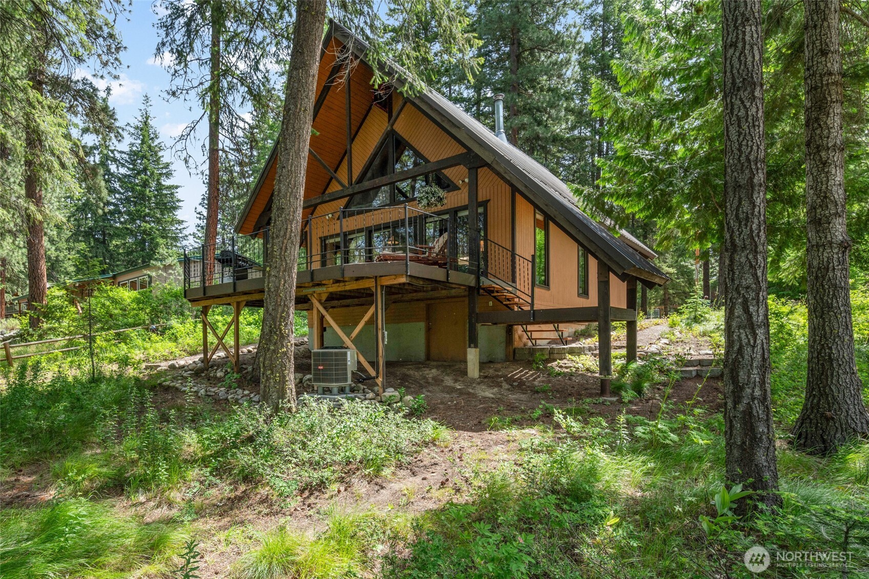 24302 Saddle Street Property Photo