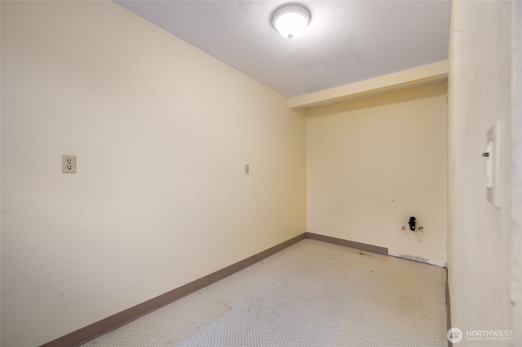 117 N 3rd Street Property Photo 16