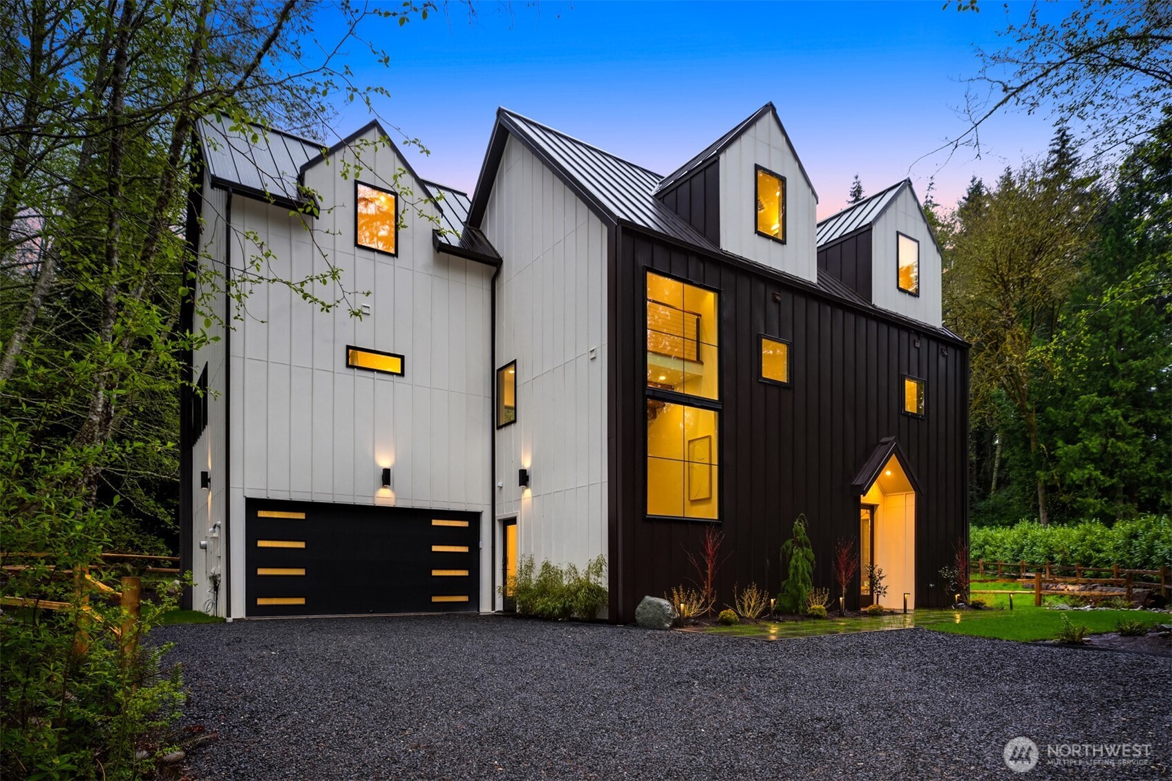 9243 Ne Spargur Loop Road Property Photo