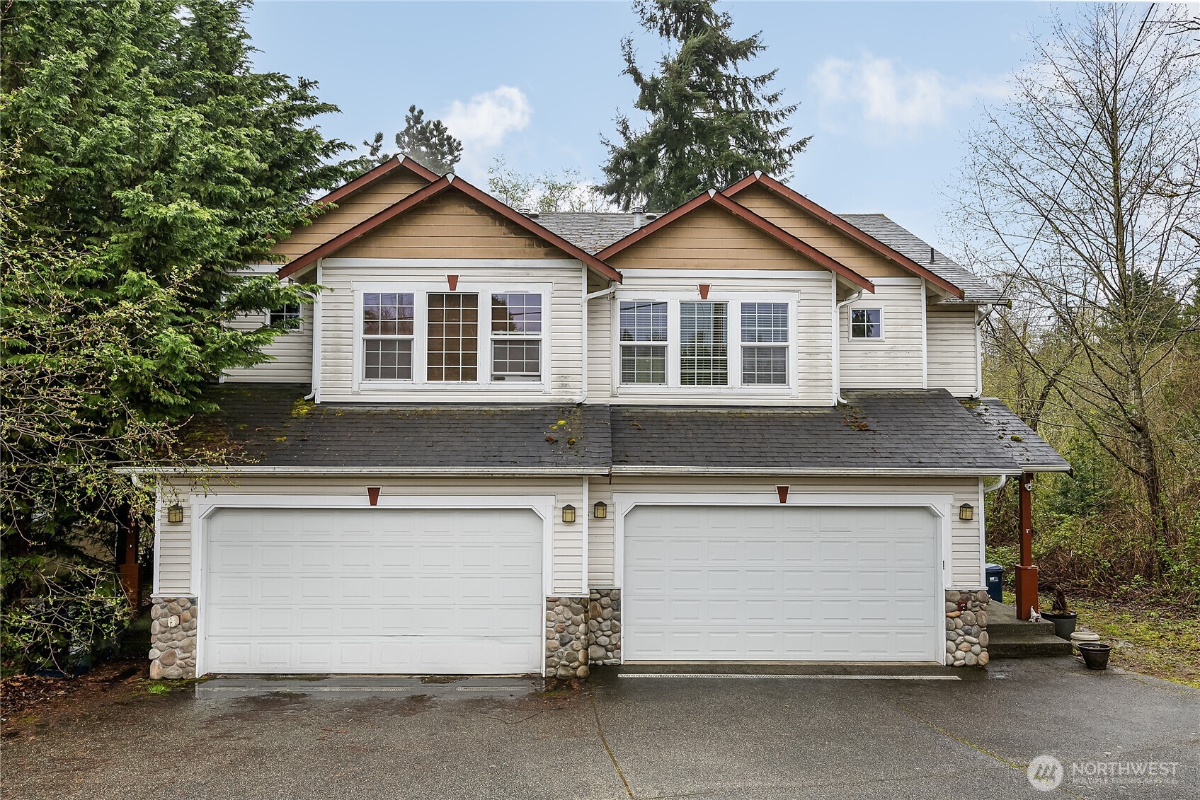 3626 Larch Way Property Photo