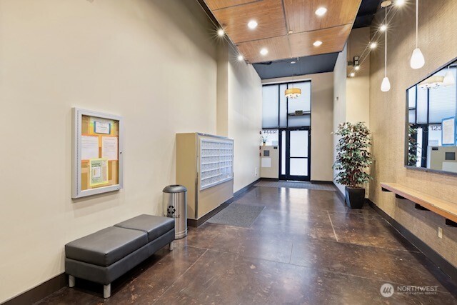 12334 31st Avenue 305 Property Photo 3