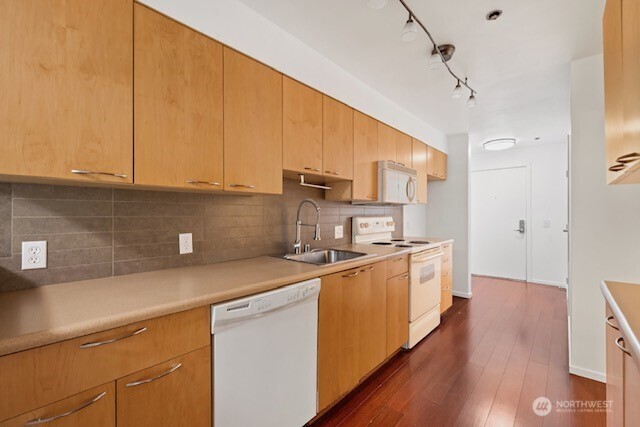 12334 31st Avenue 305 Property Photo 8